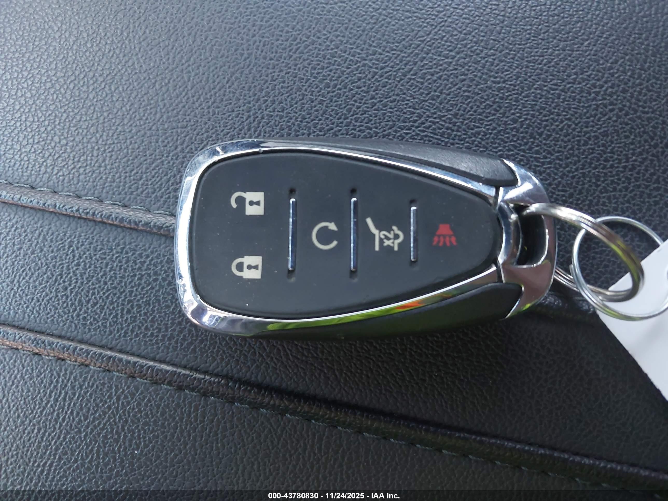 CHEVROLET BLAZER image 11