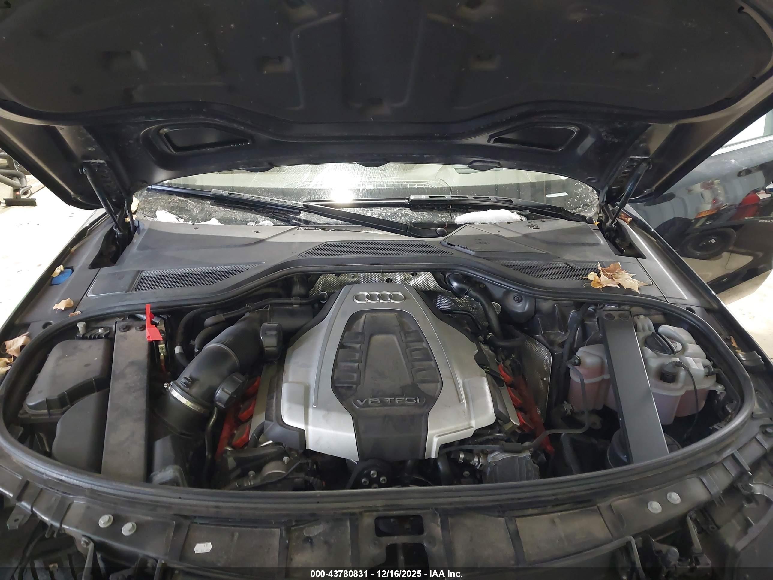 AUDI A8 image 10