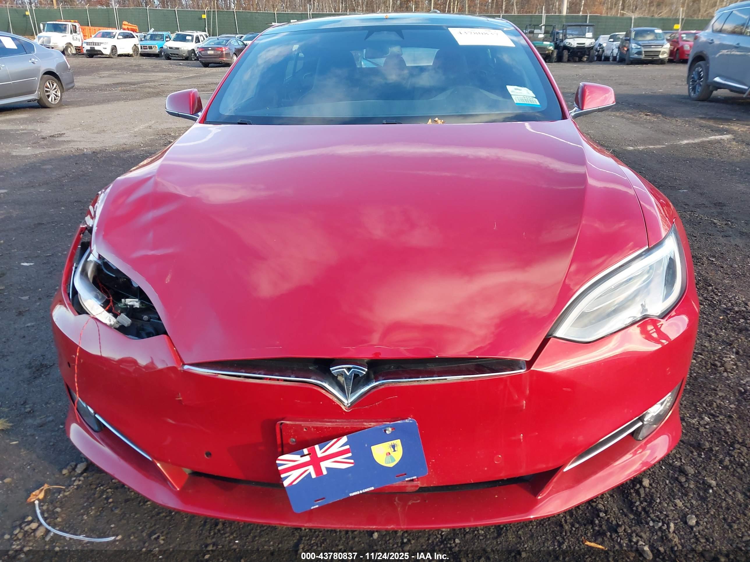 TESLA MODEL image 6