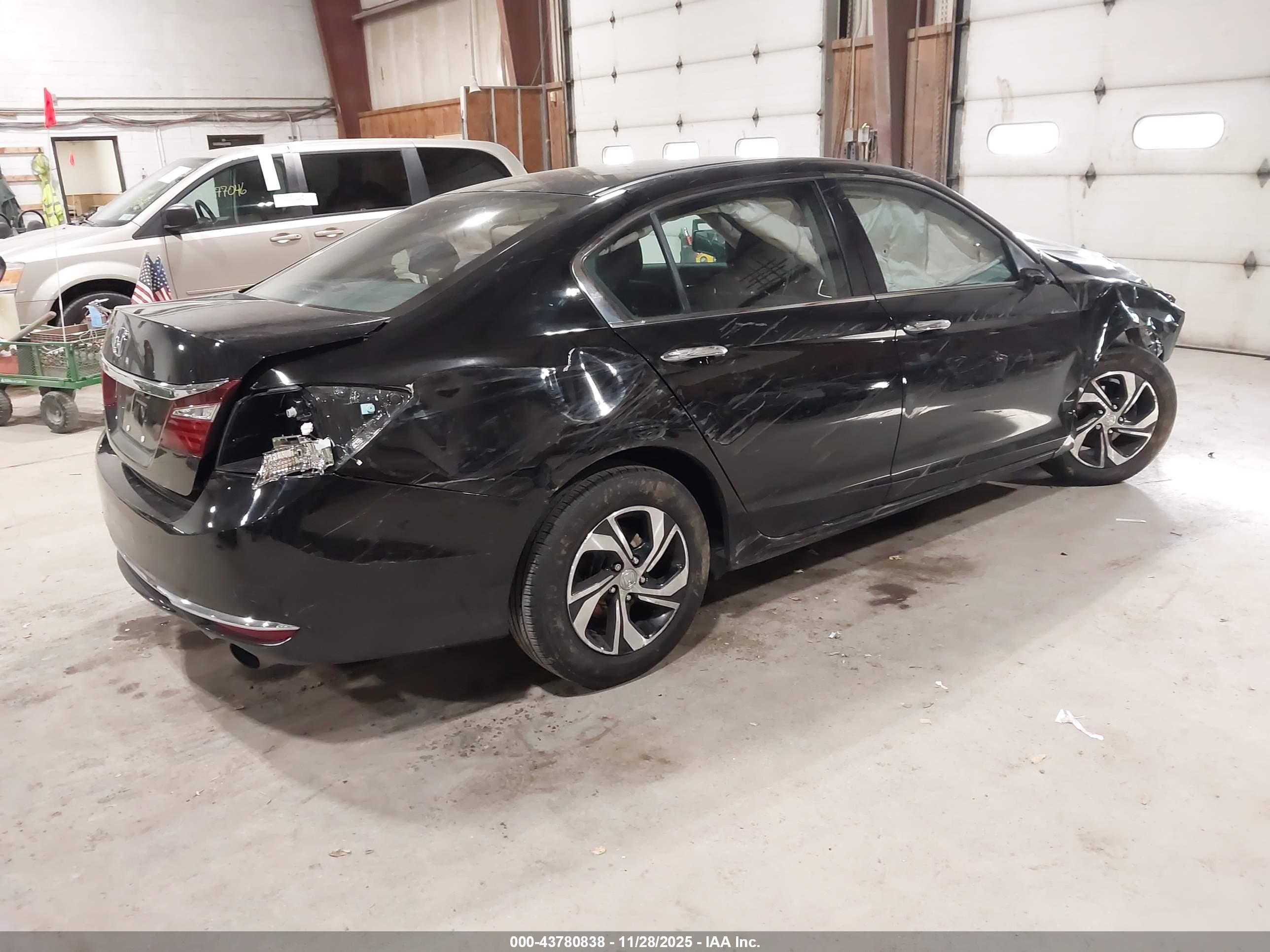 HONDA ACCORD image 4