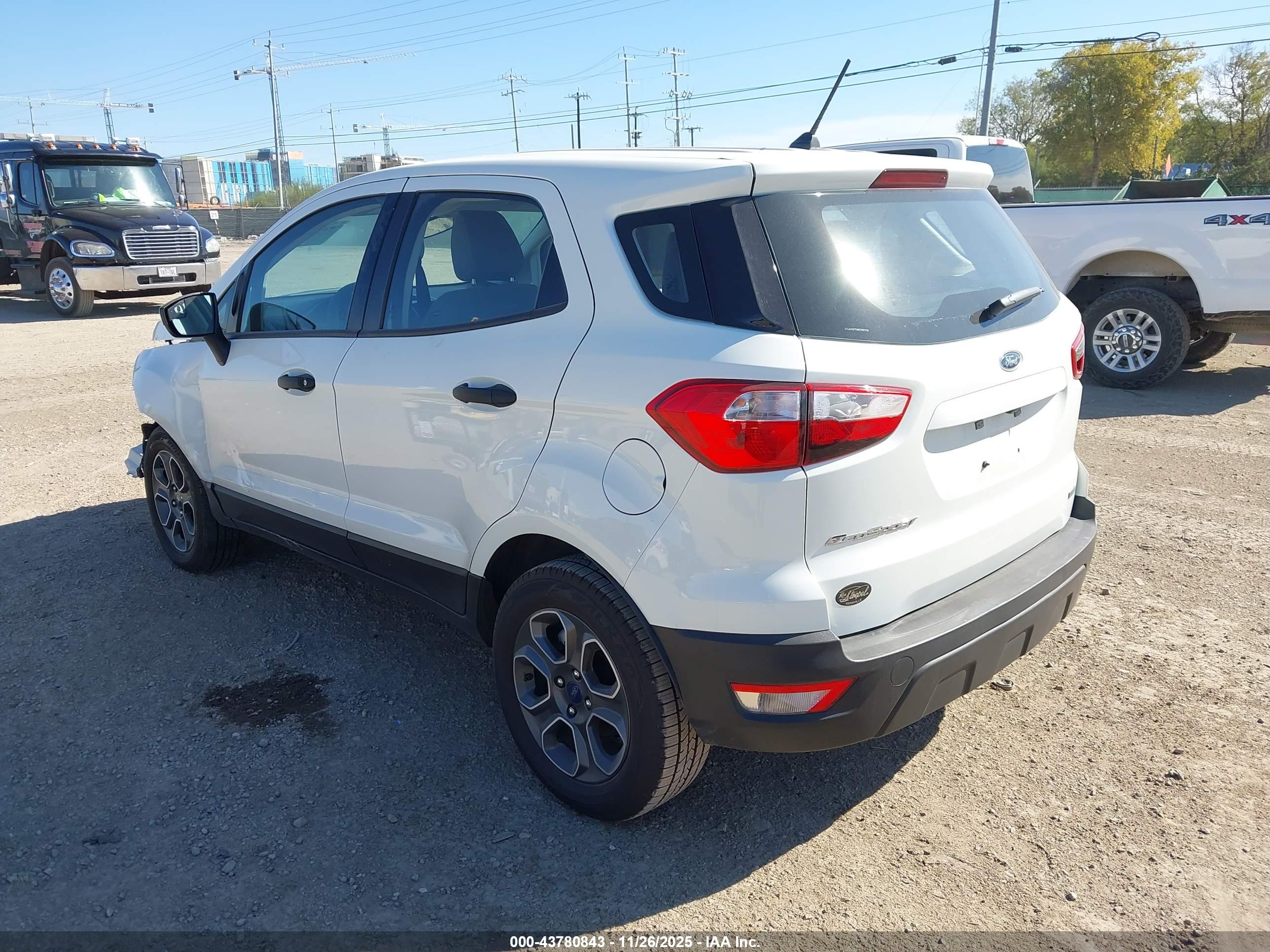 FORD ECOSPORT image 3