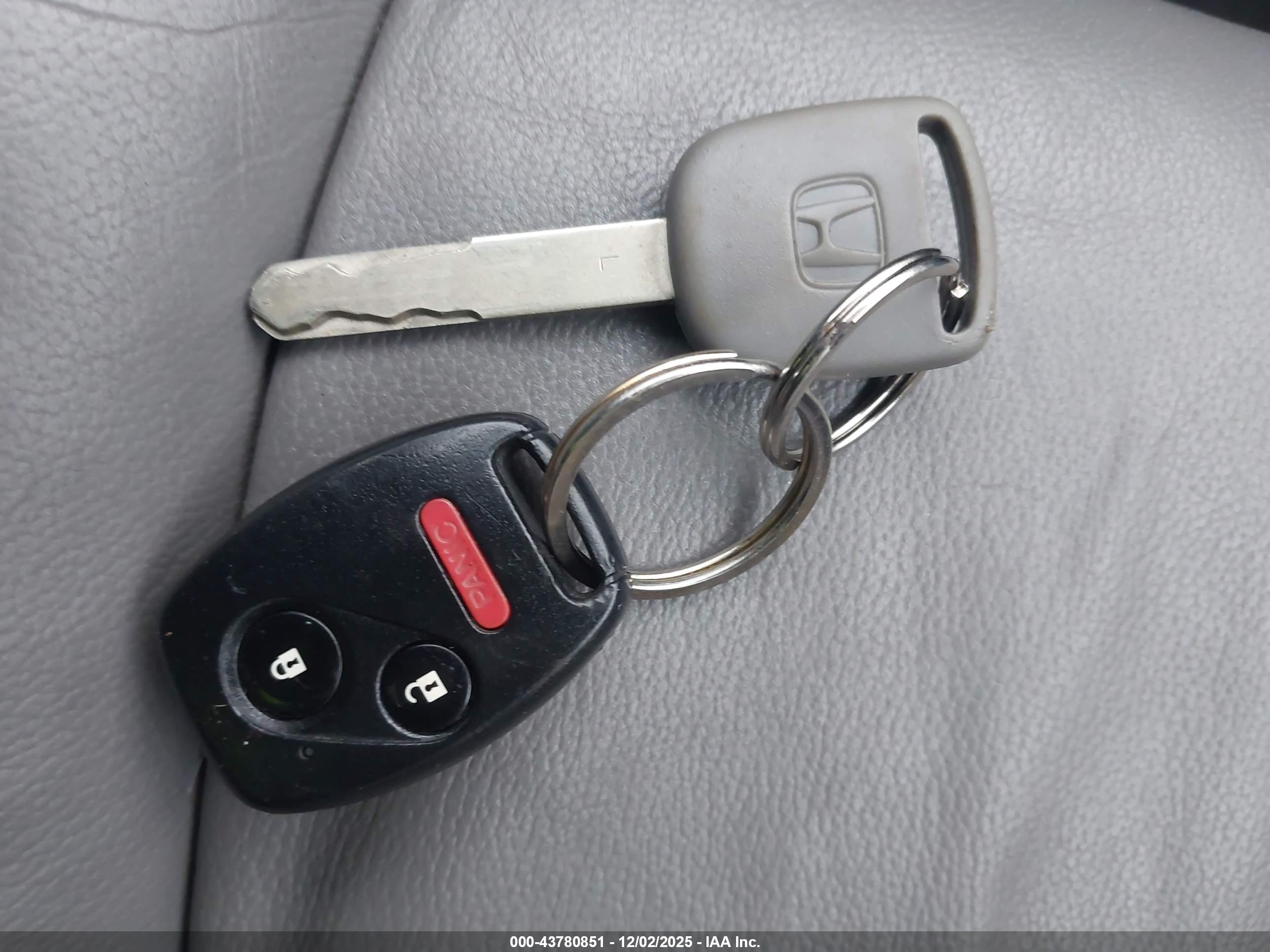 HONDA CR-V image 11