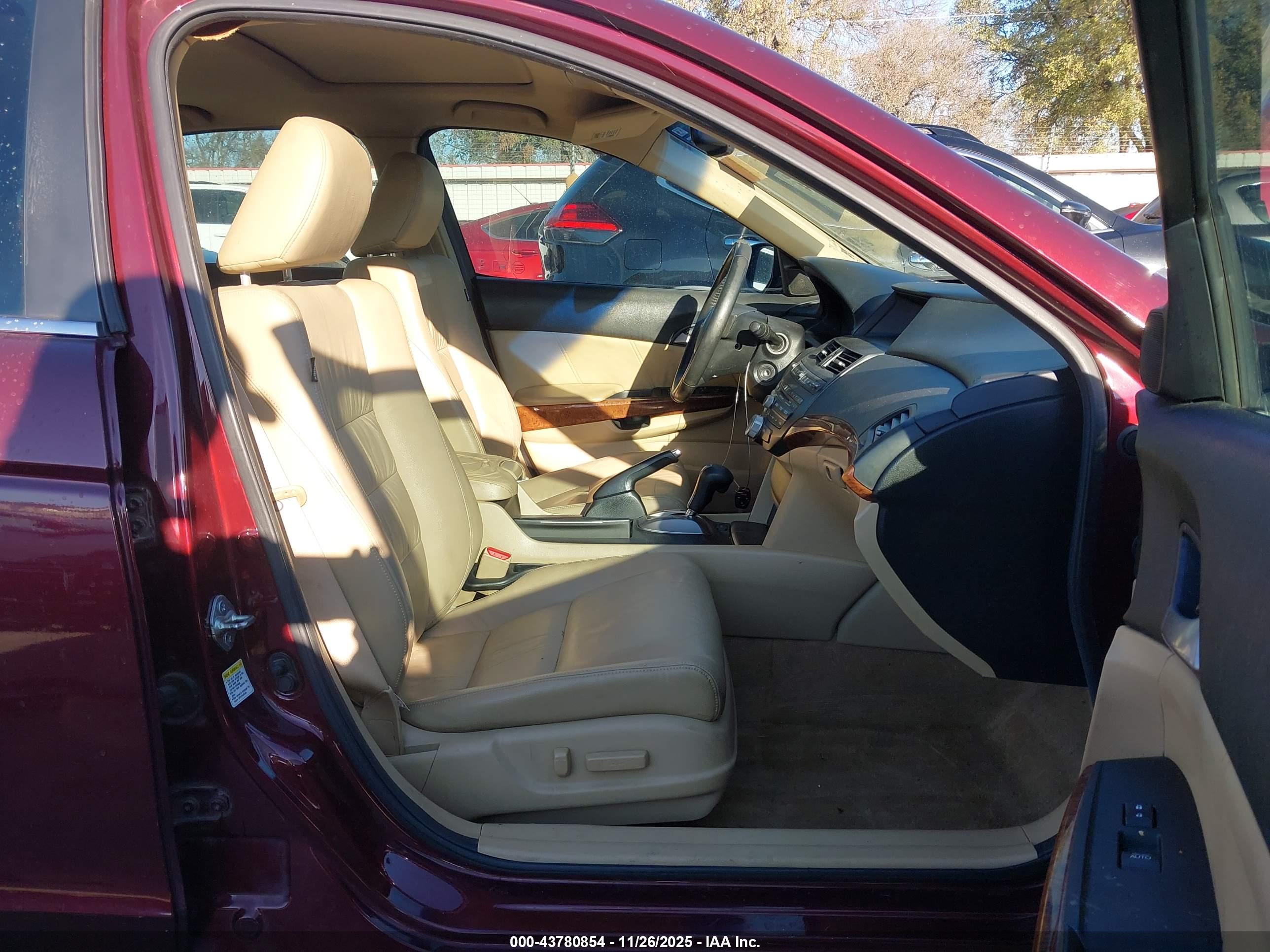 HONDA ACCORD image 5