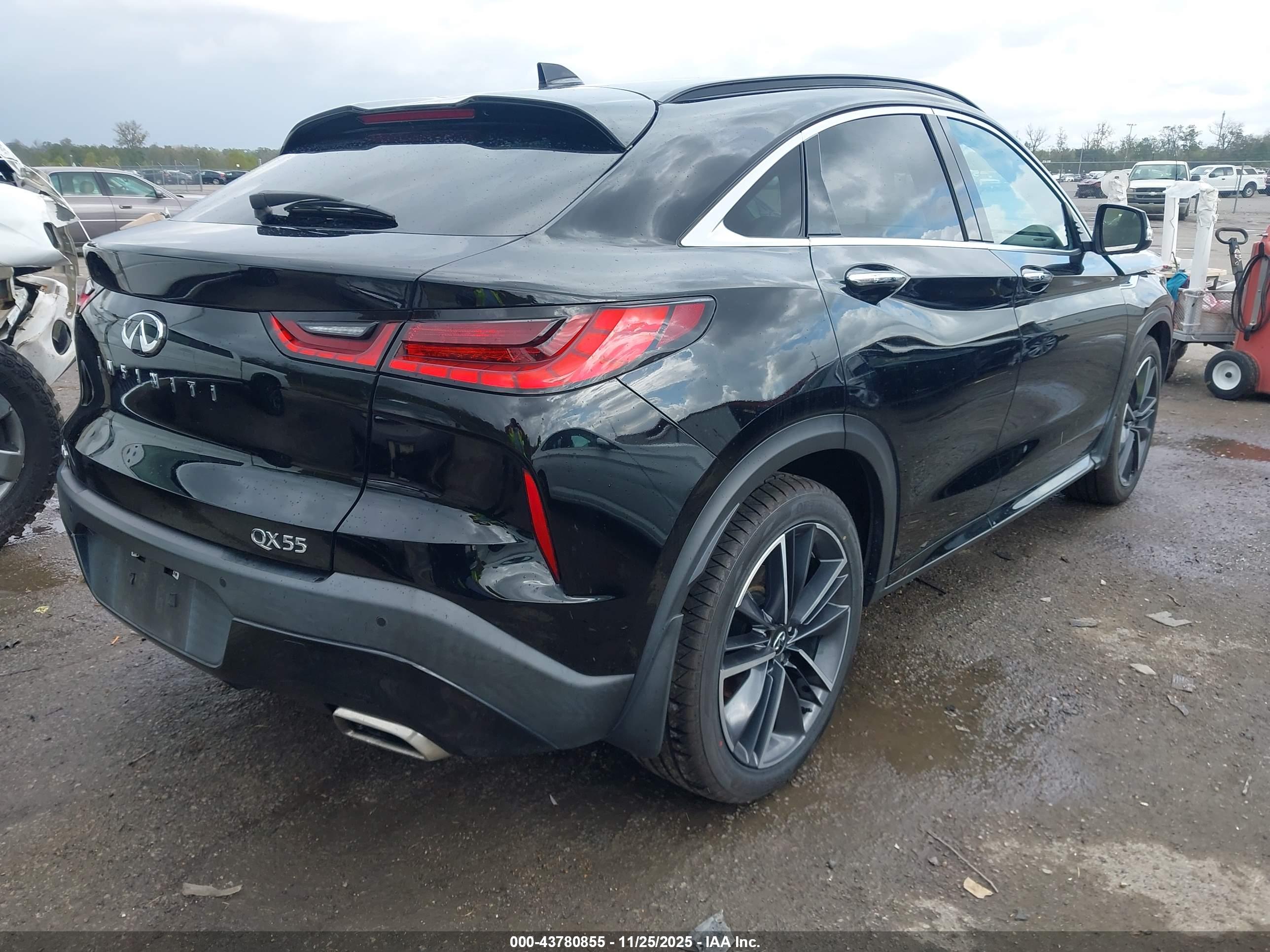 INFINITI QX55 image 4