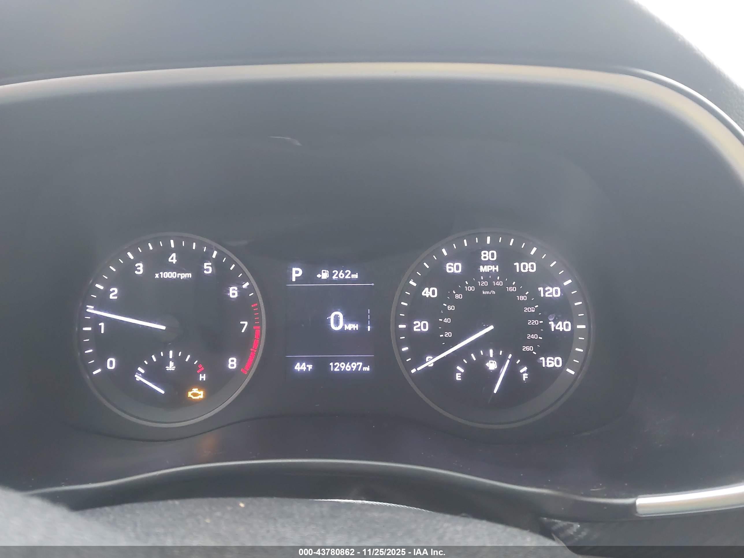 HYUNDAI TUCSON image 7