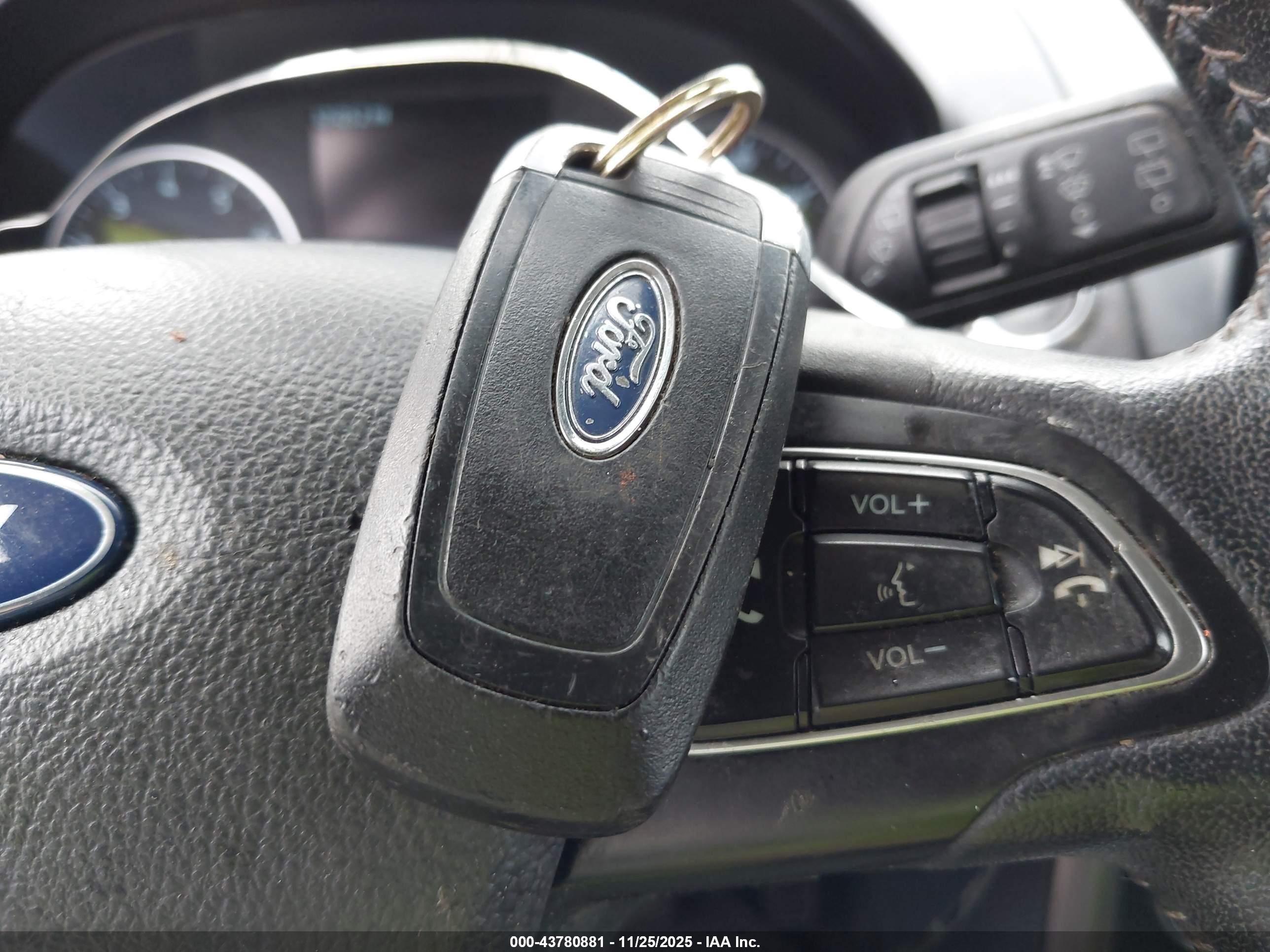 FORD ECOSPORT image 11