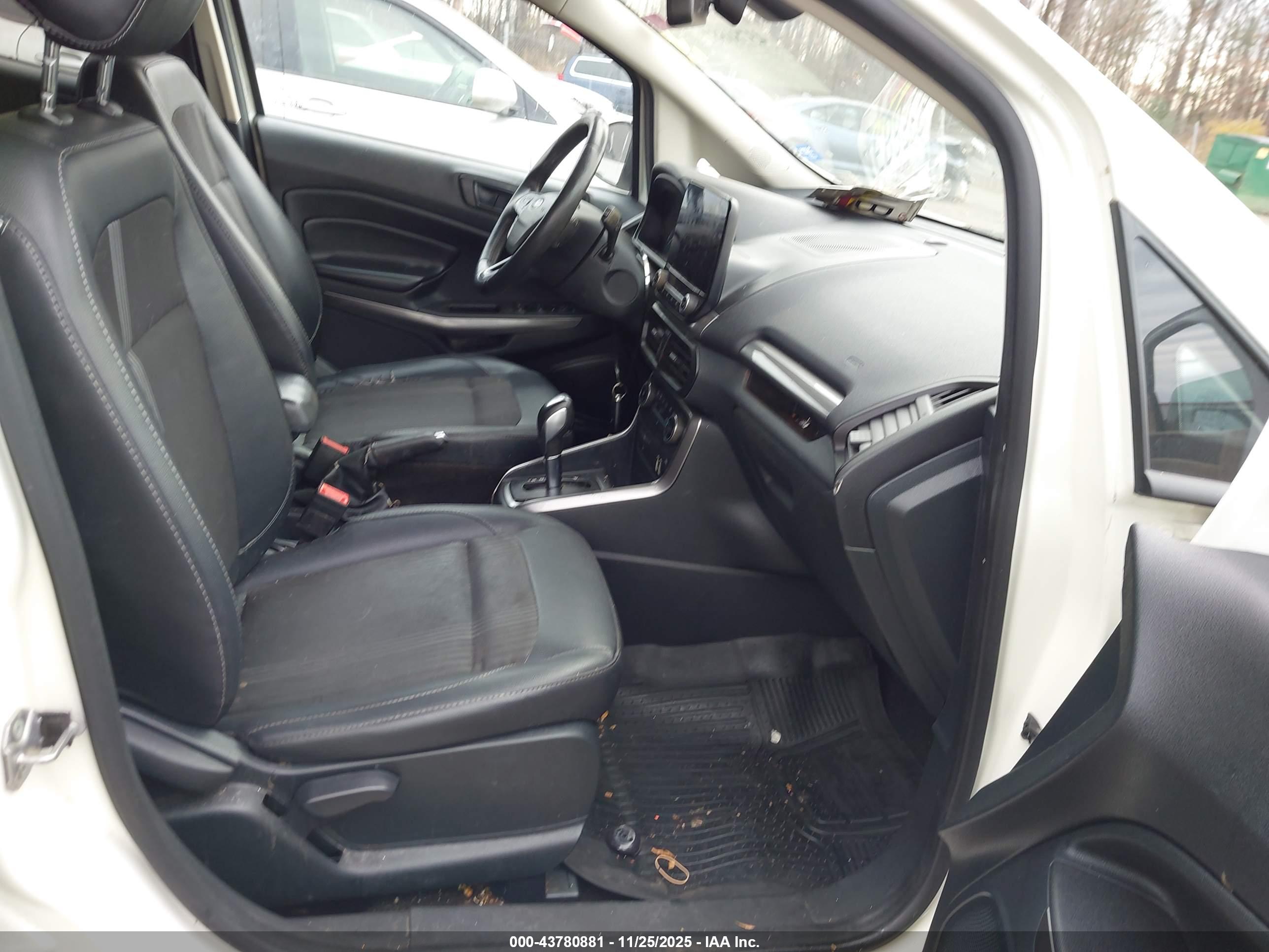 FORD ECOSPORT image 5