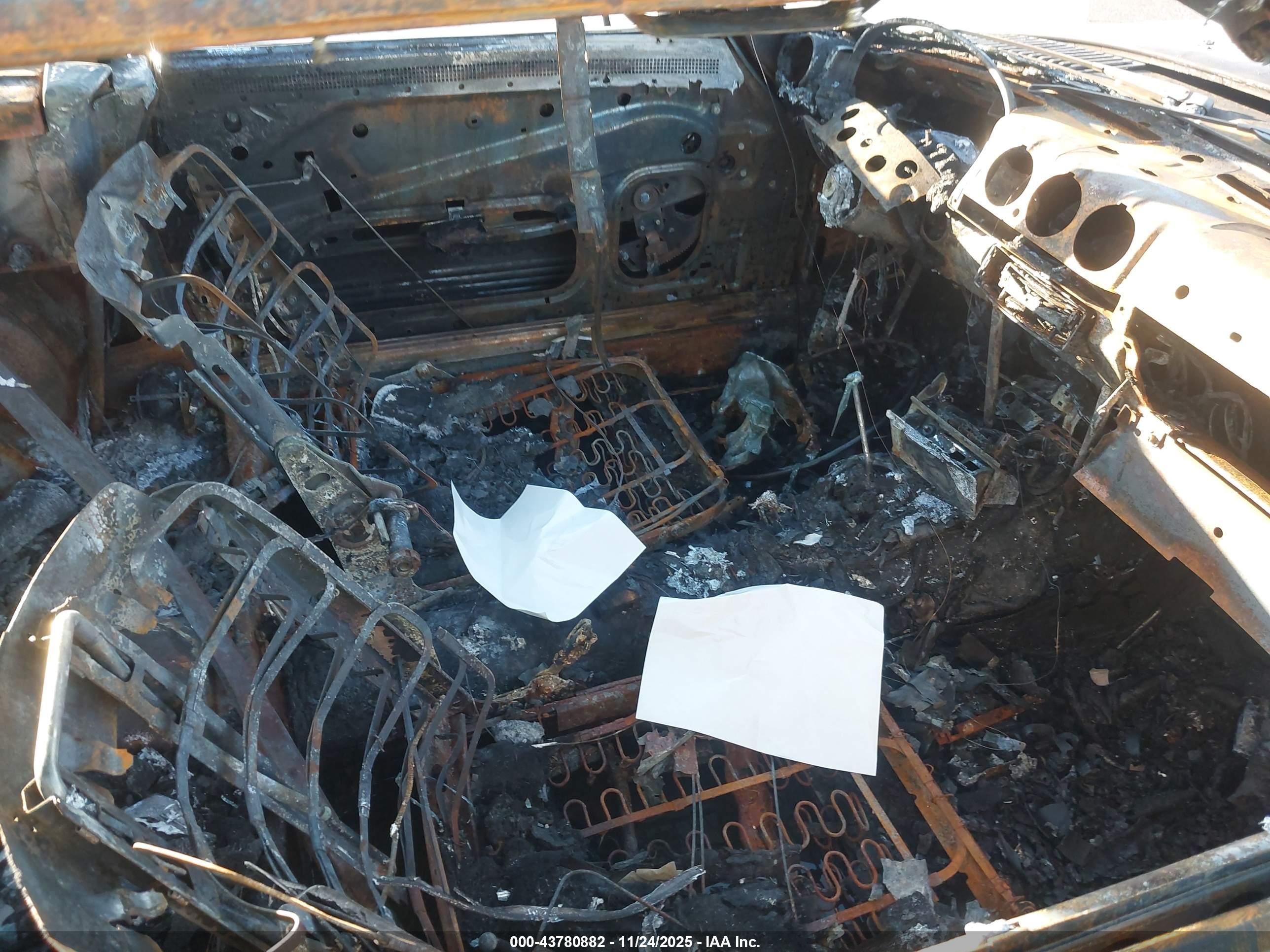 MERCEDES BENZ image 5