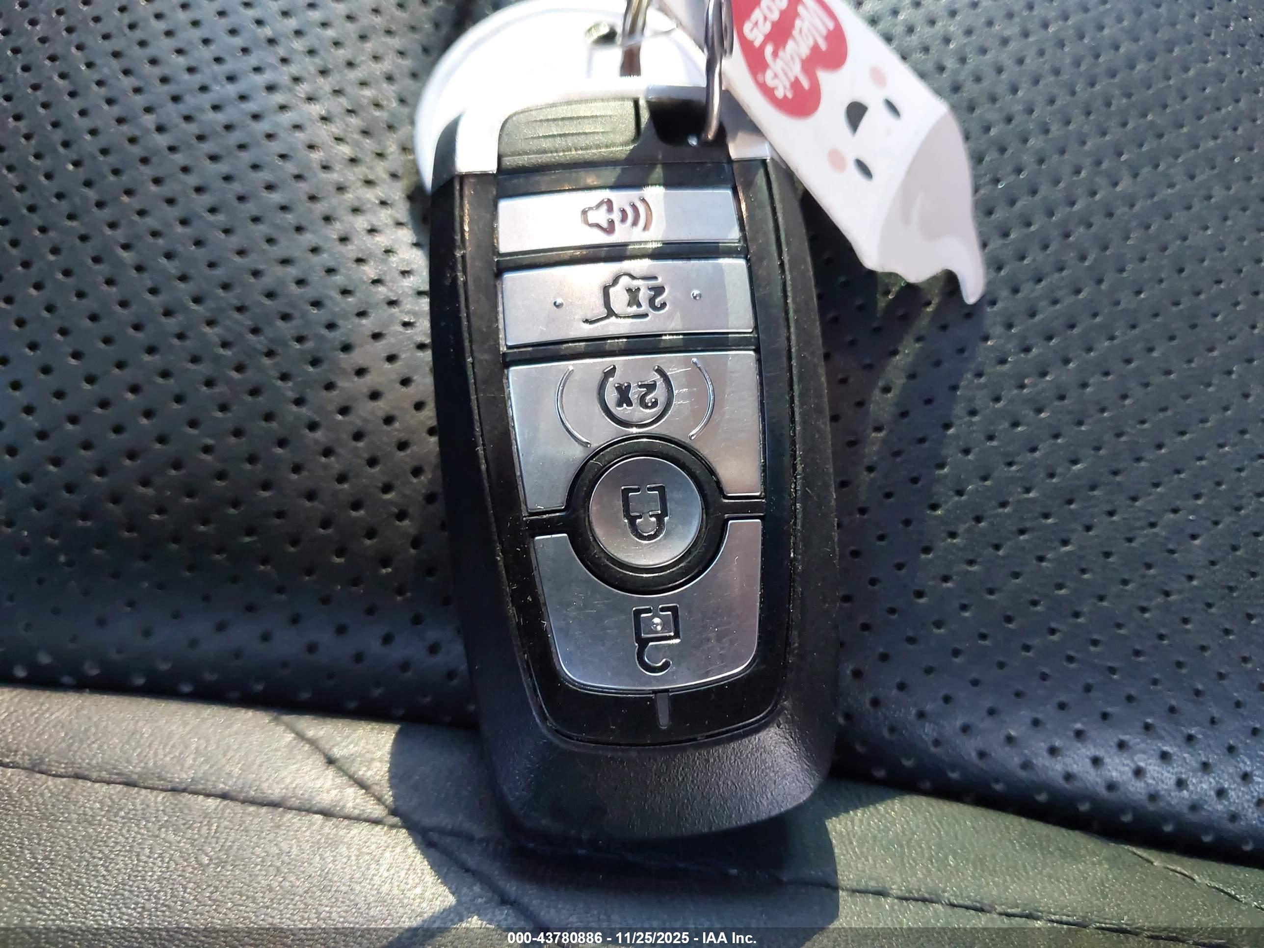 FORD EXPEDITION image 11