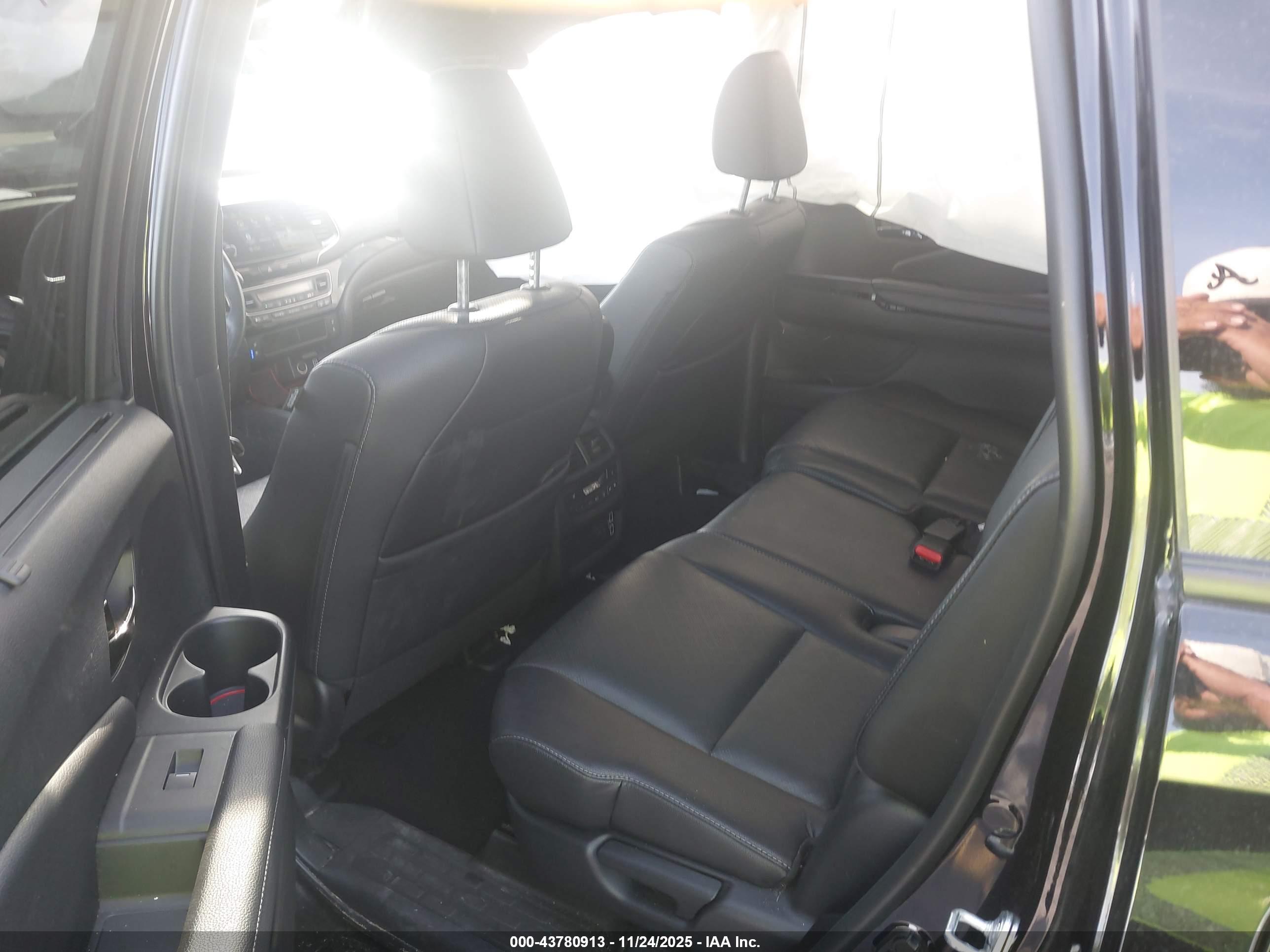 HONDA PASSPORT image 8