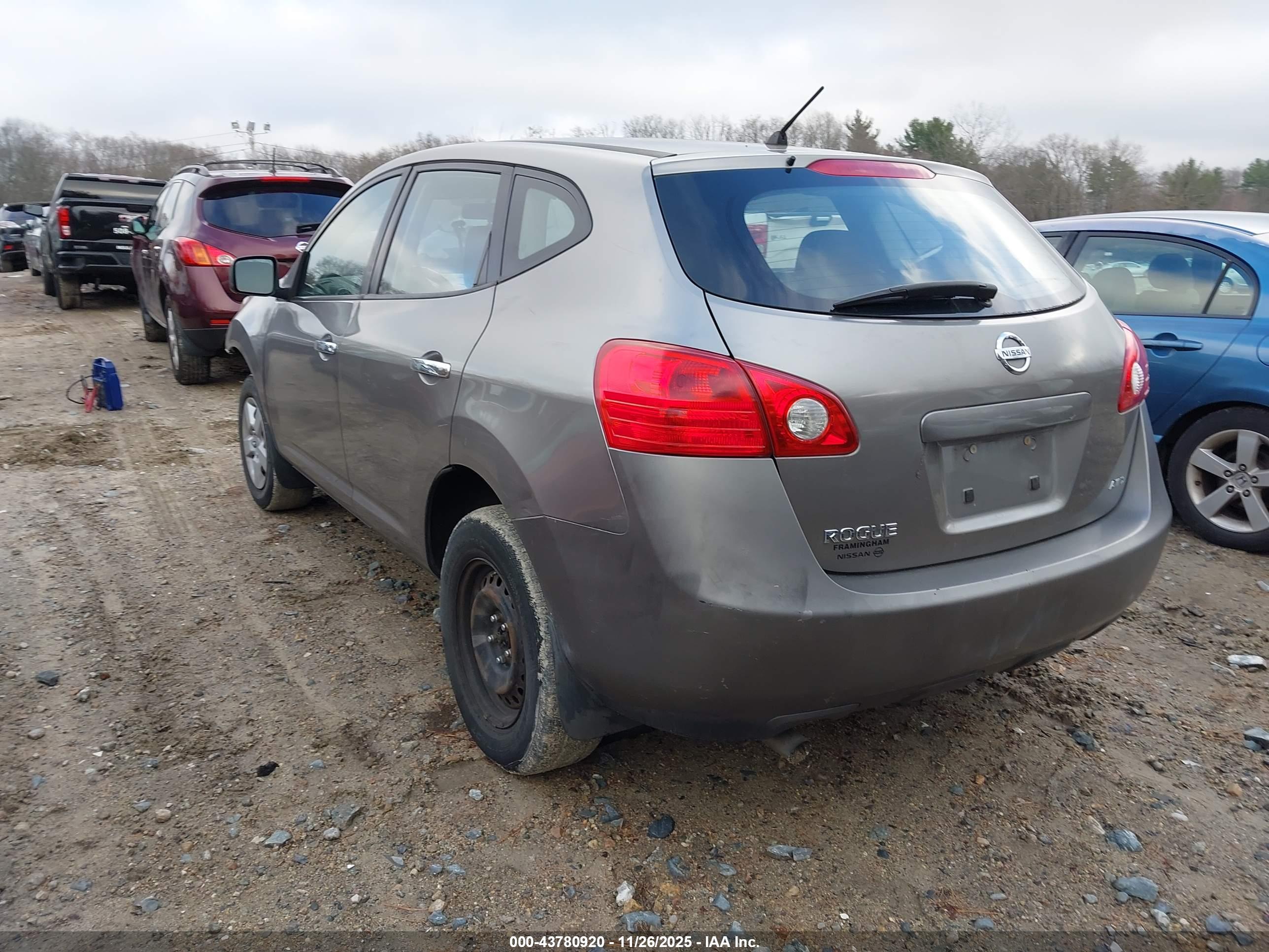 NISSAN ROGUE image 3