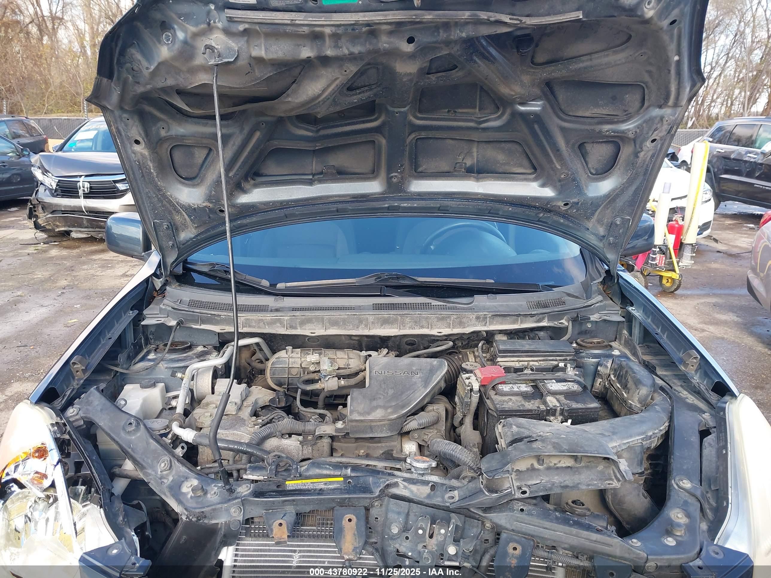 NISSAN ROGUE image 10