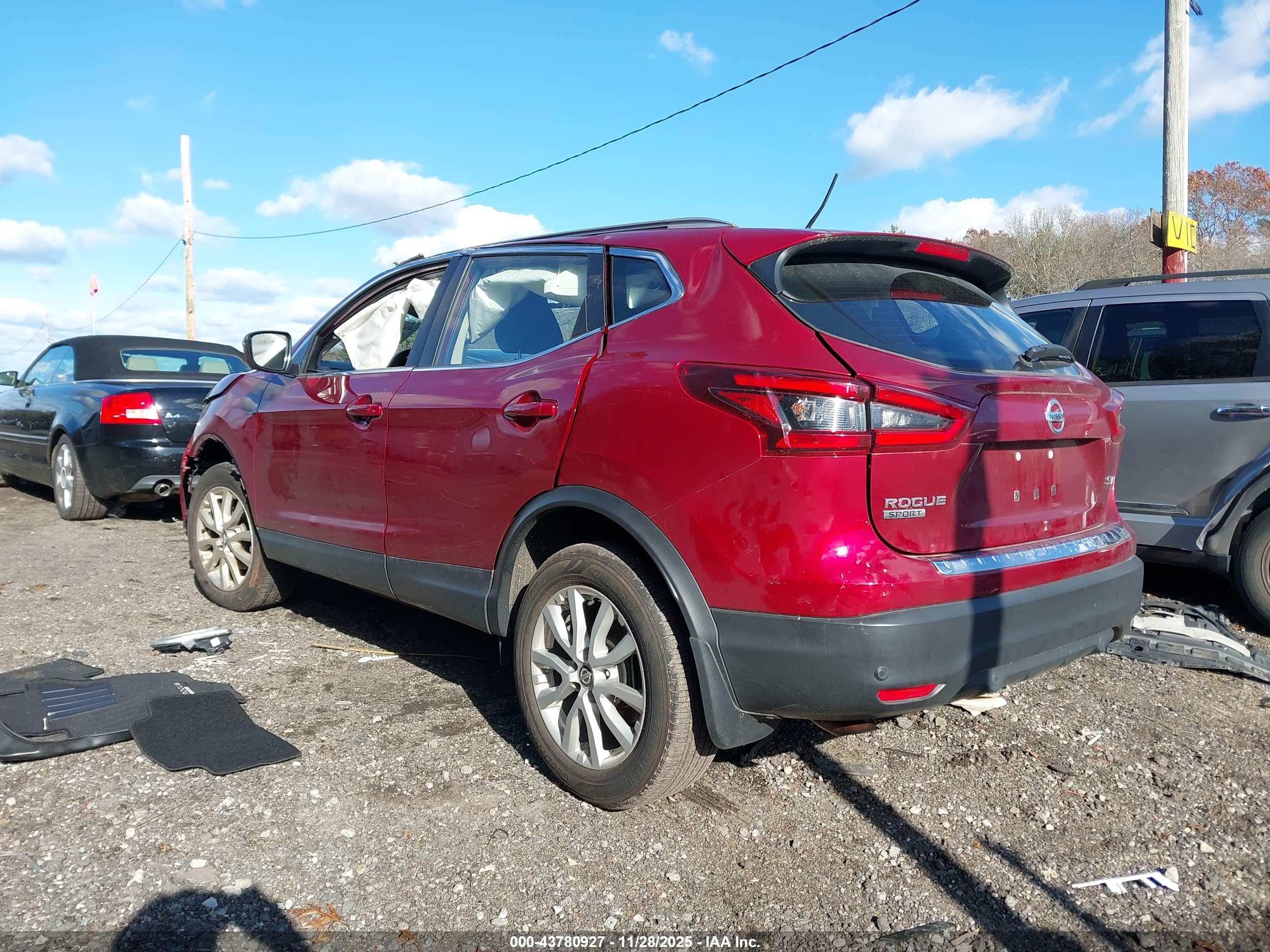 NISSAN ROGUE image 3