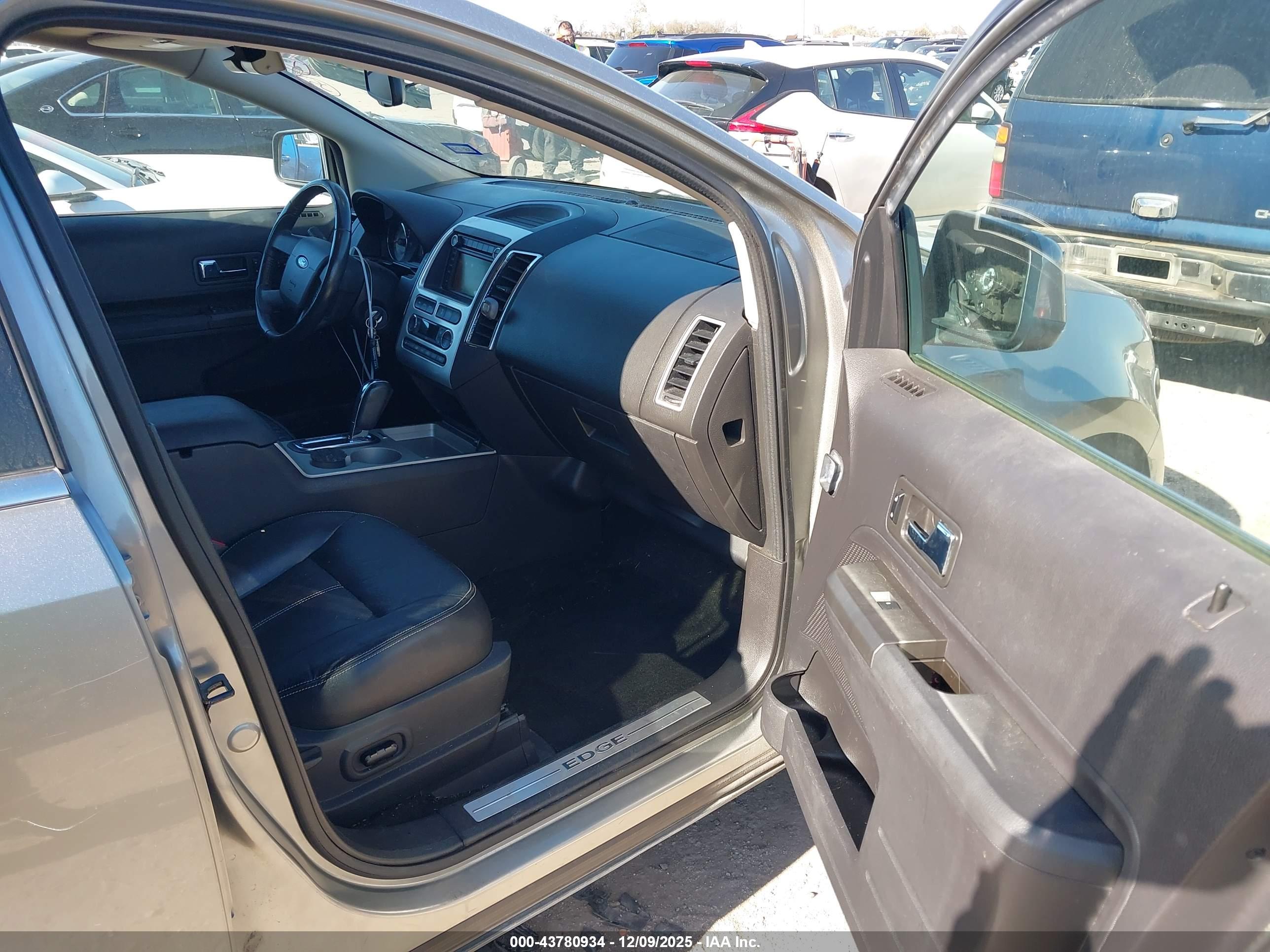 FORD EDGE image 5