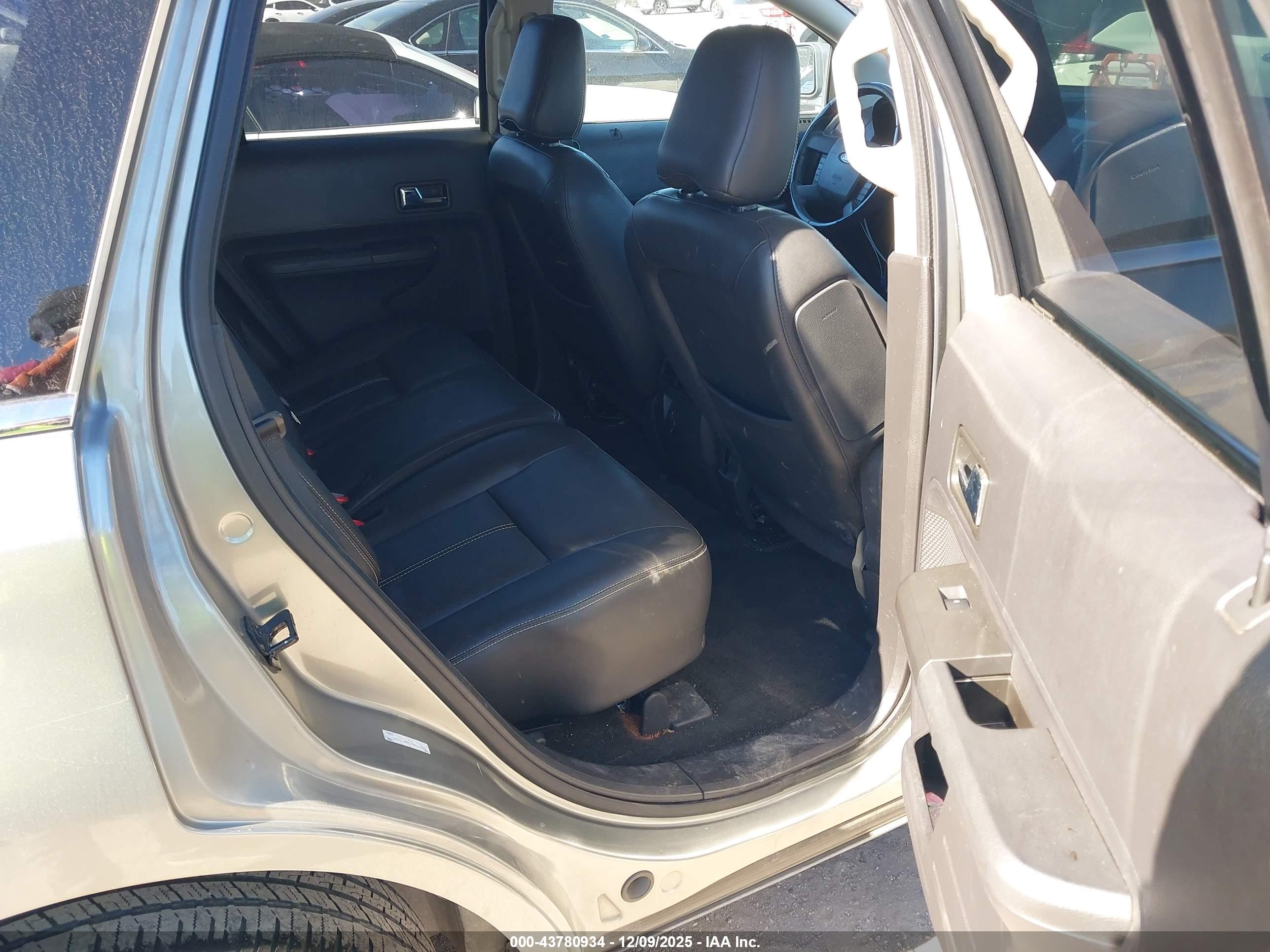 FORD EDGE image 8