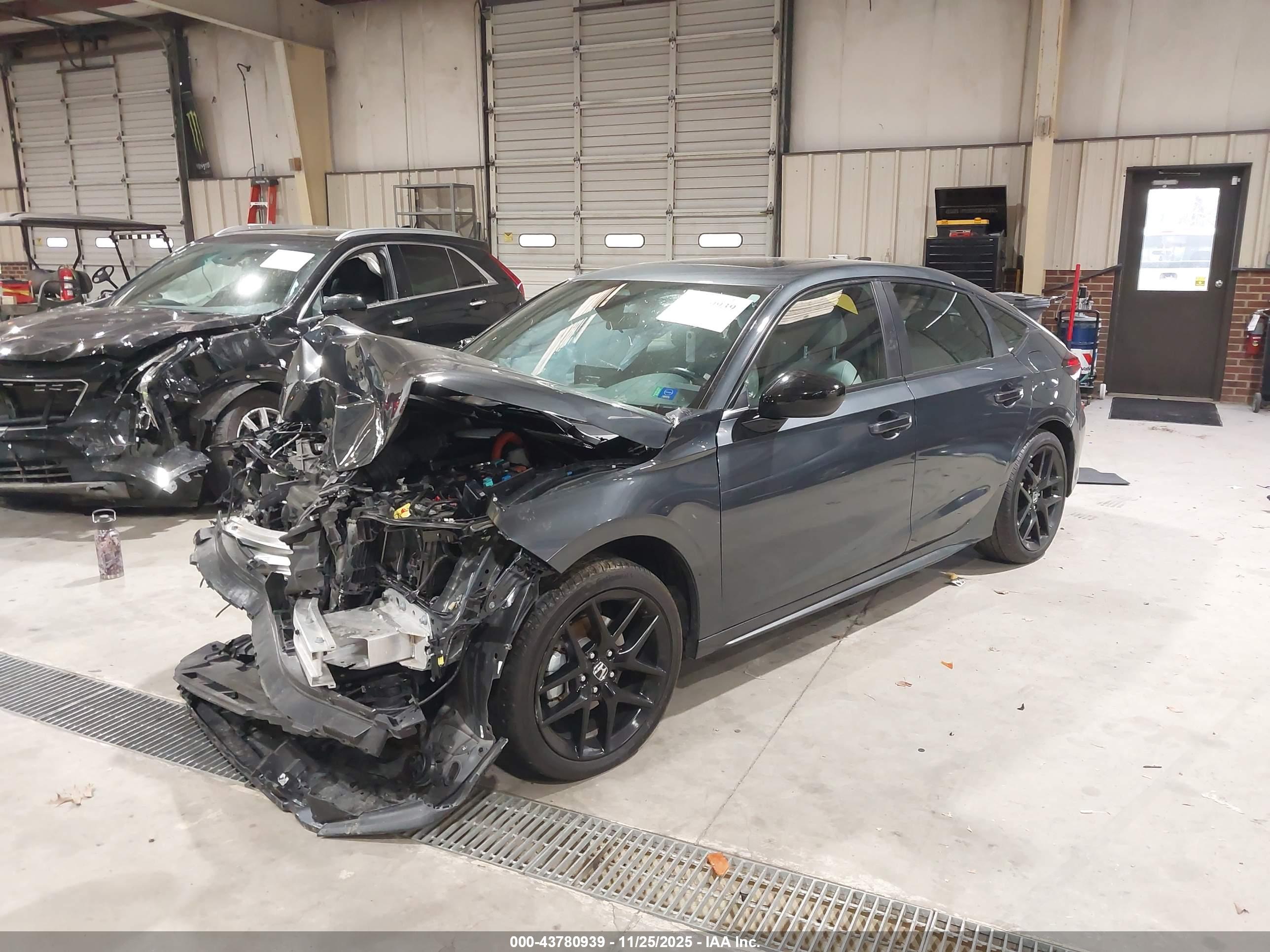 HONDA CIVIC image 2