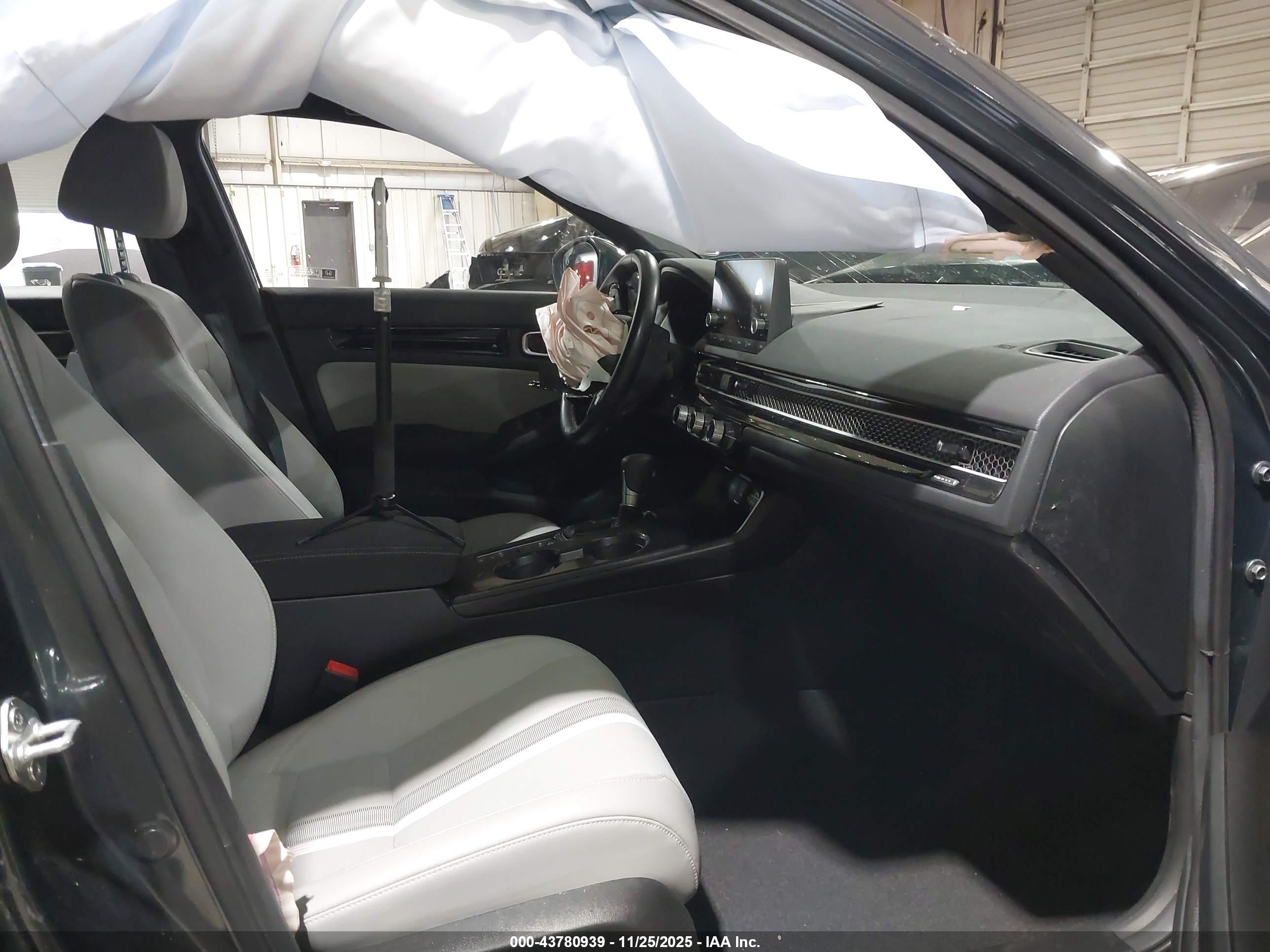 HONDA CIVIC image 5