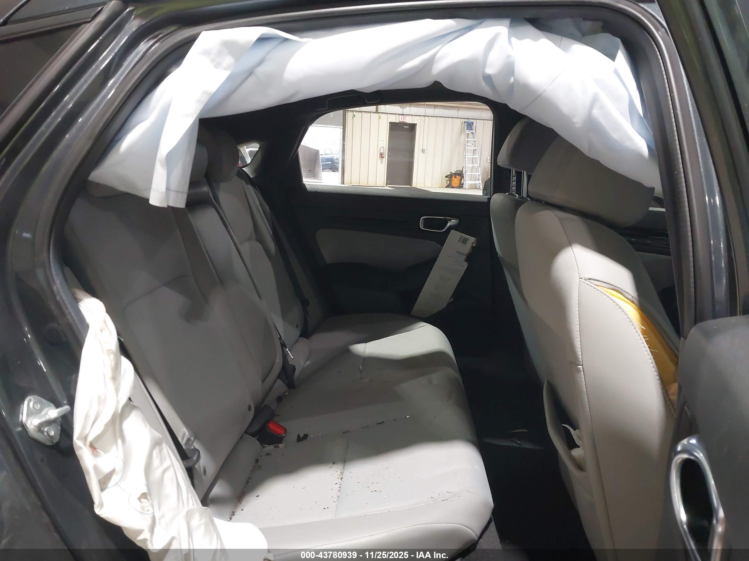 HONDA CIVIC image 8