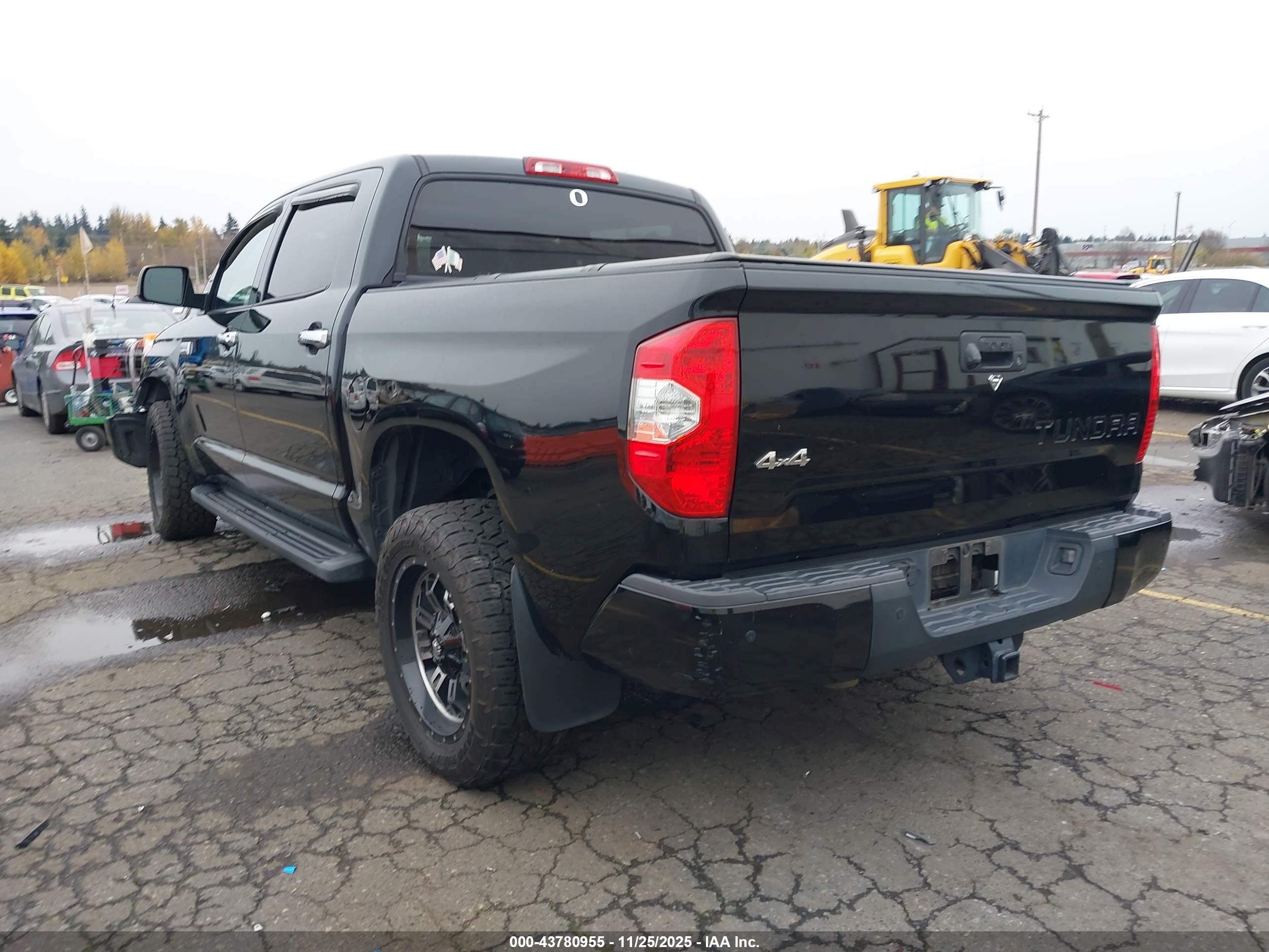 TOYOTA TUNDRA image 3