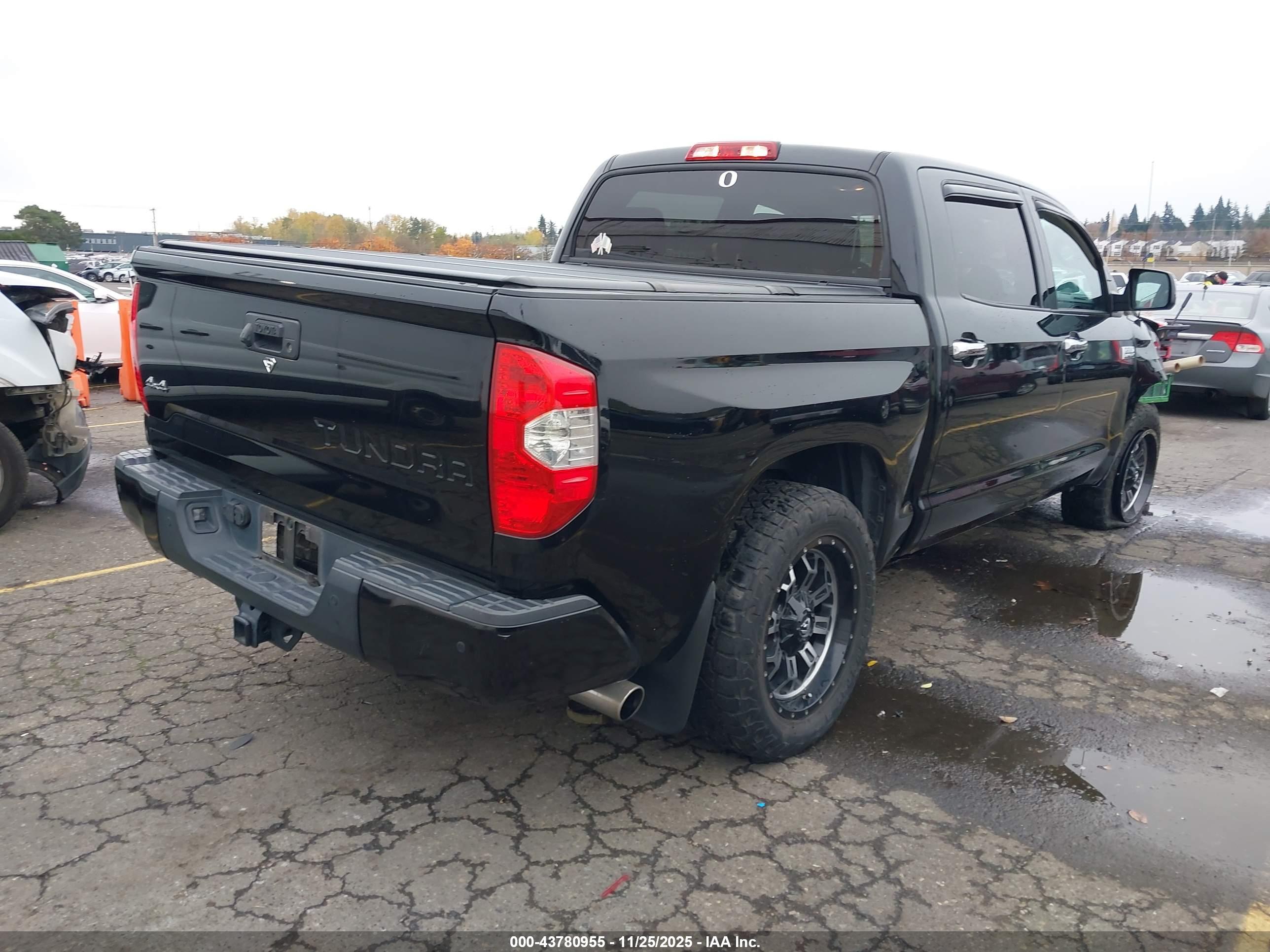 TOYOTA TUNDRA image 4
