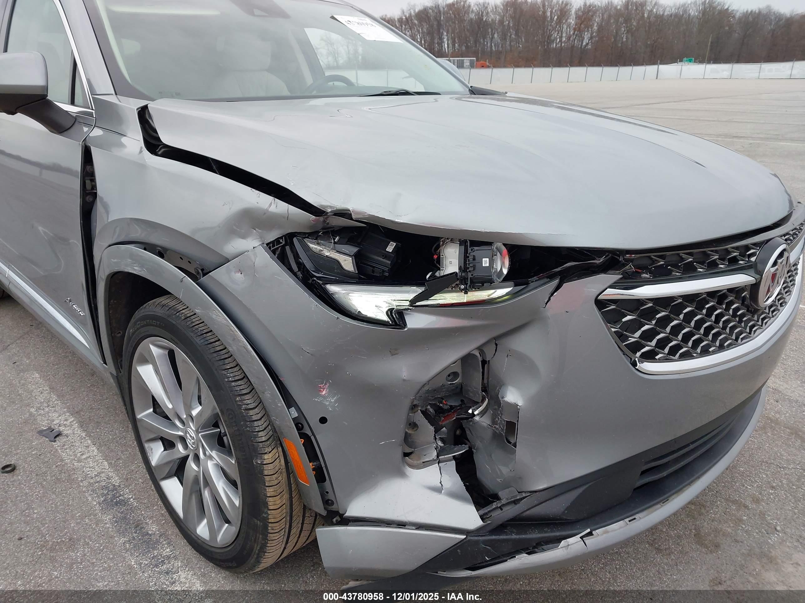 BUICK ENVISION image 6