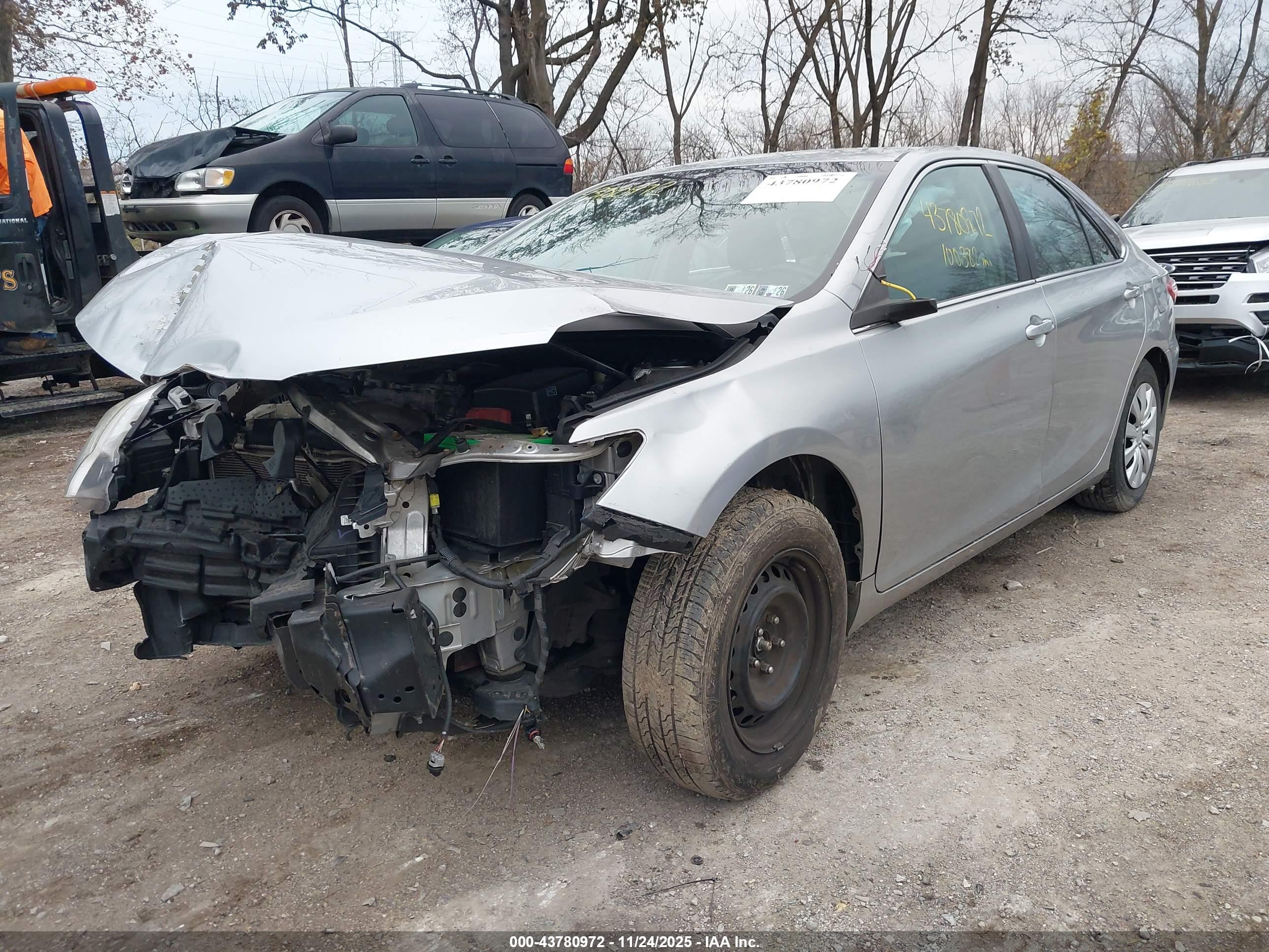 TOYOTA CAMRY image 6
