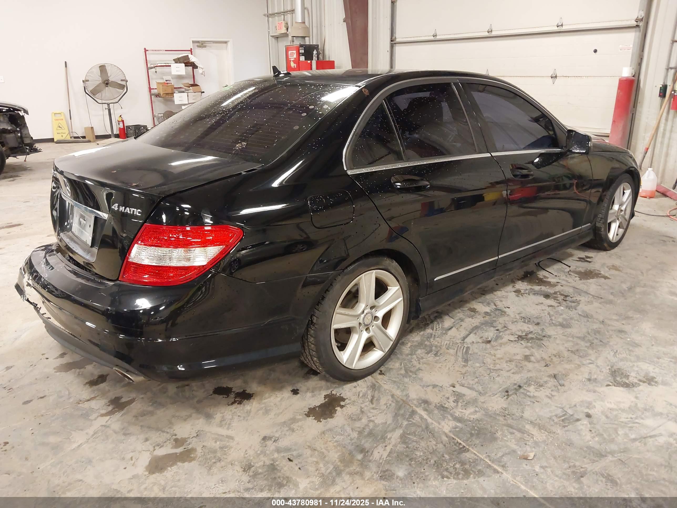 MERCEDES-BENZ C image 4
