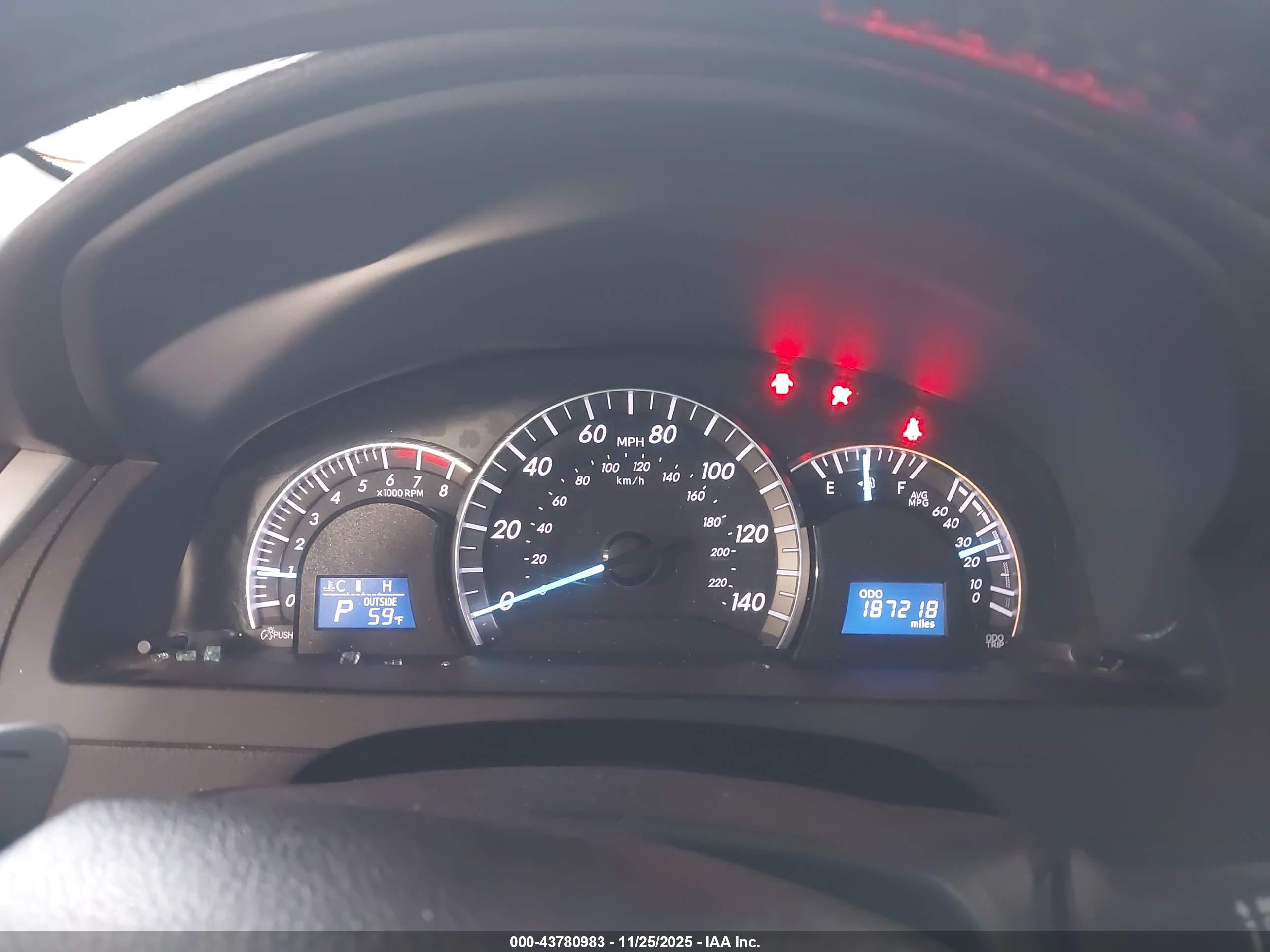 TOYOTA CAMRY image 7