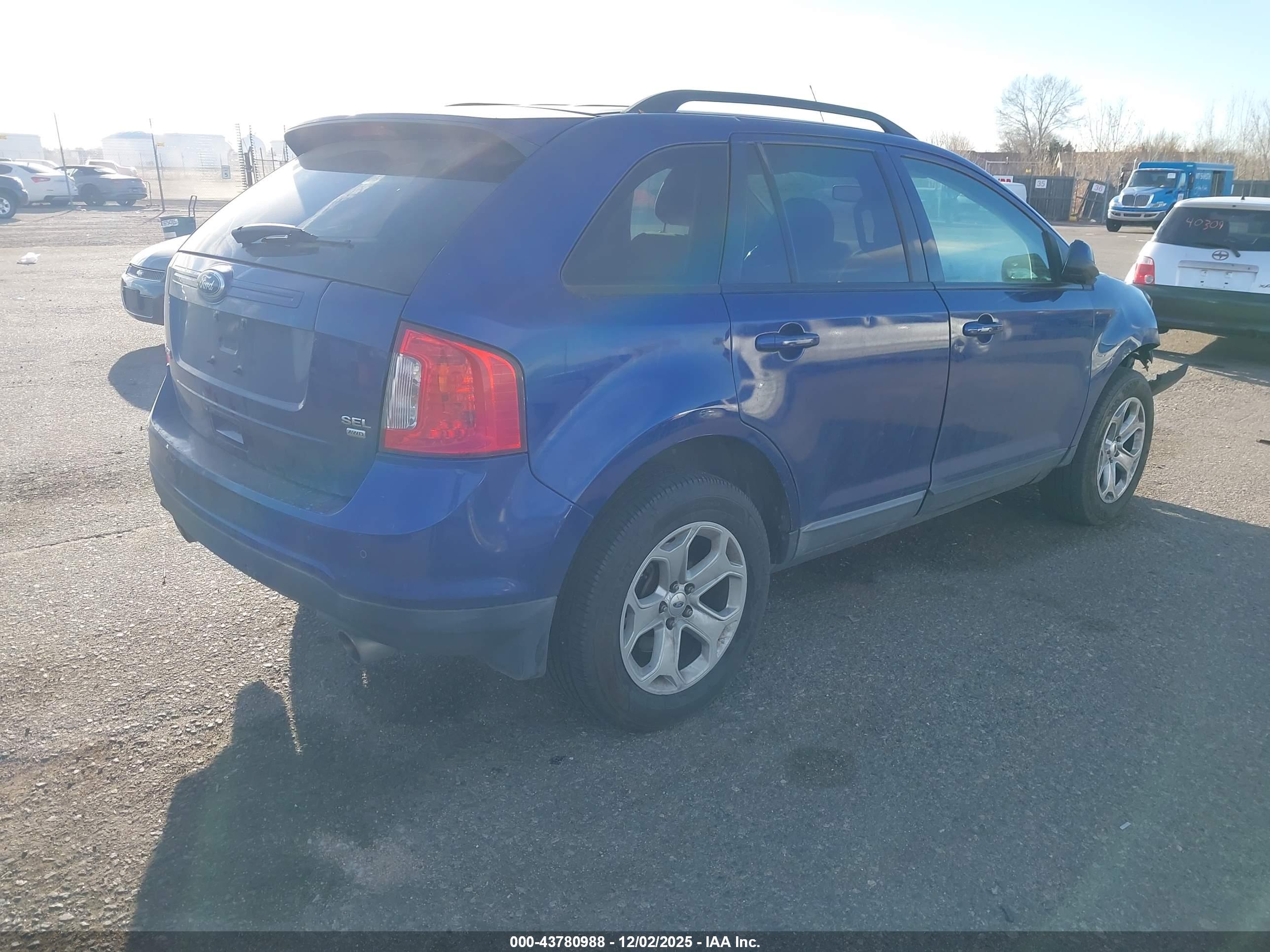 FORD EDGE image 4