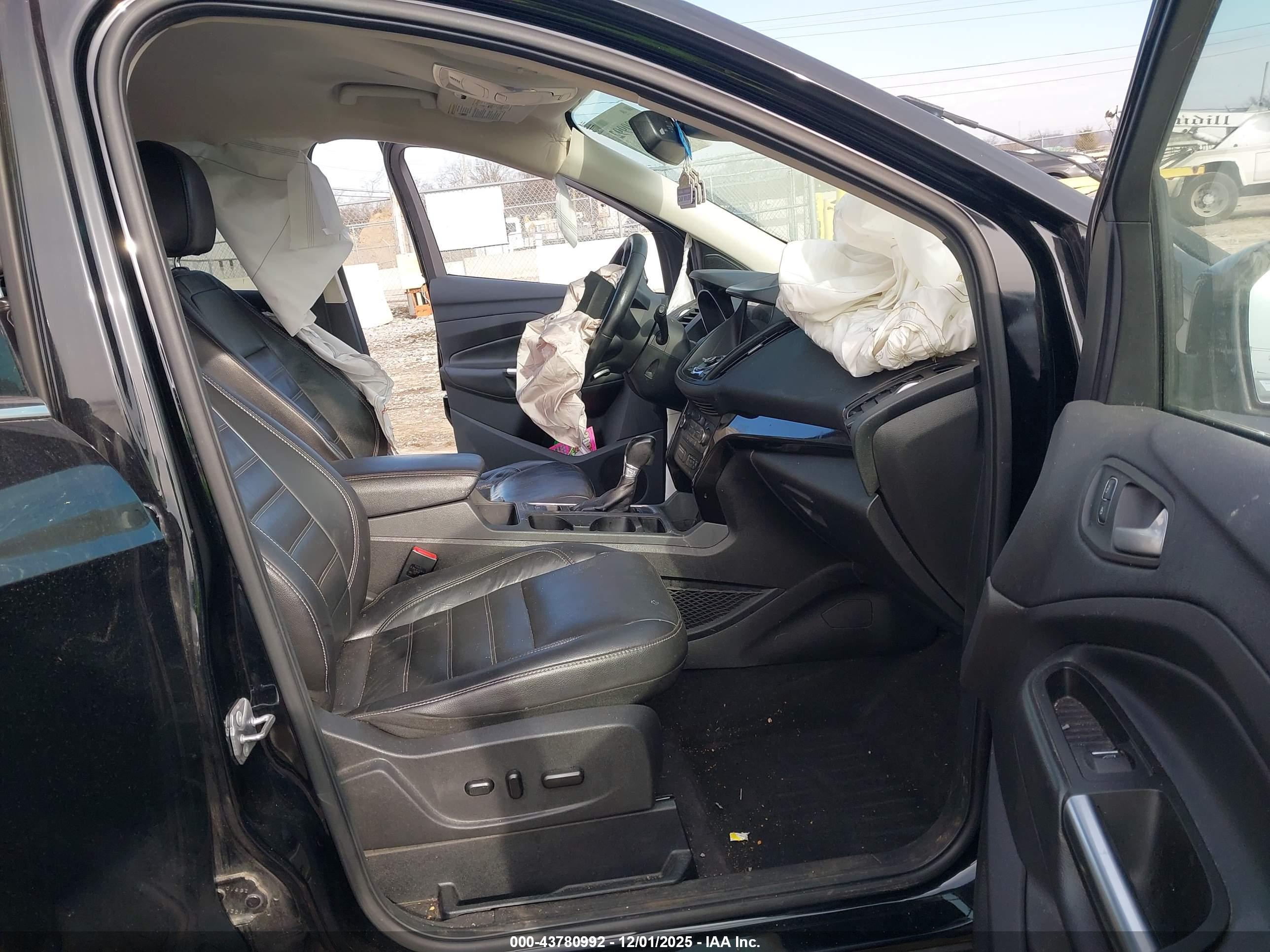 FORD ESCAPE image 5