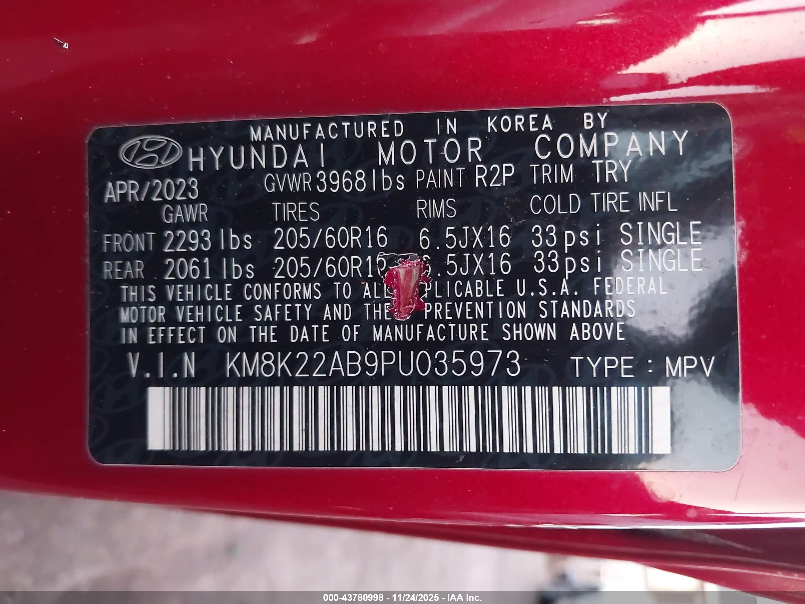HYUNDAI KONA image 9