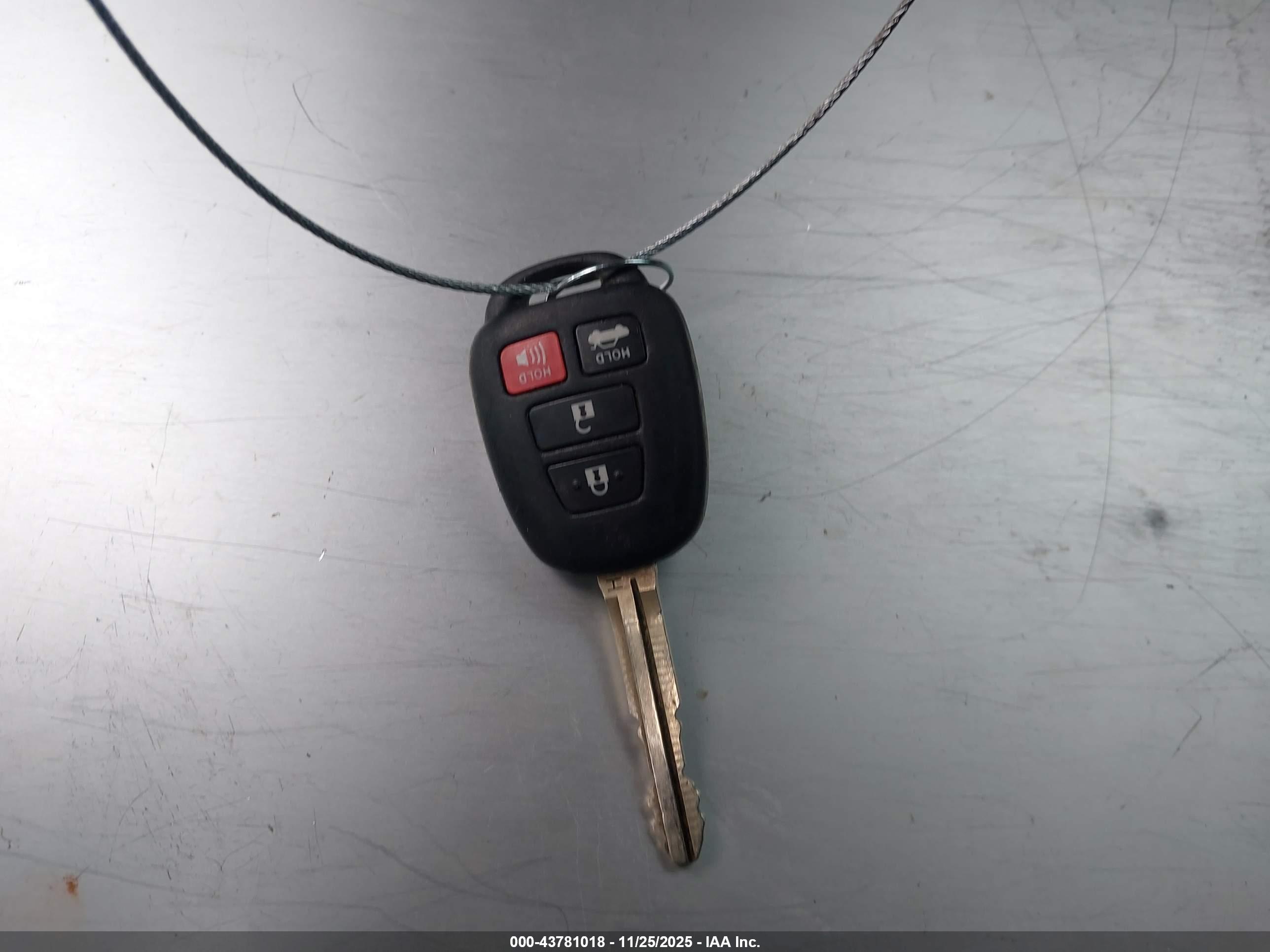 TOYOTA COROLLA image 11