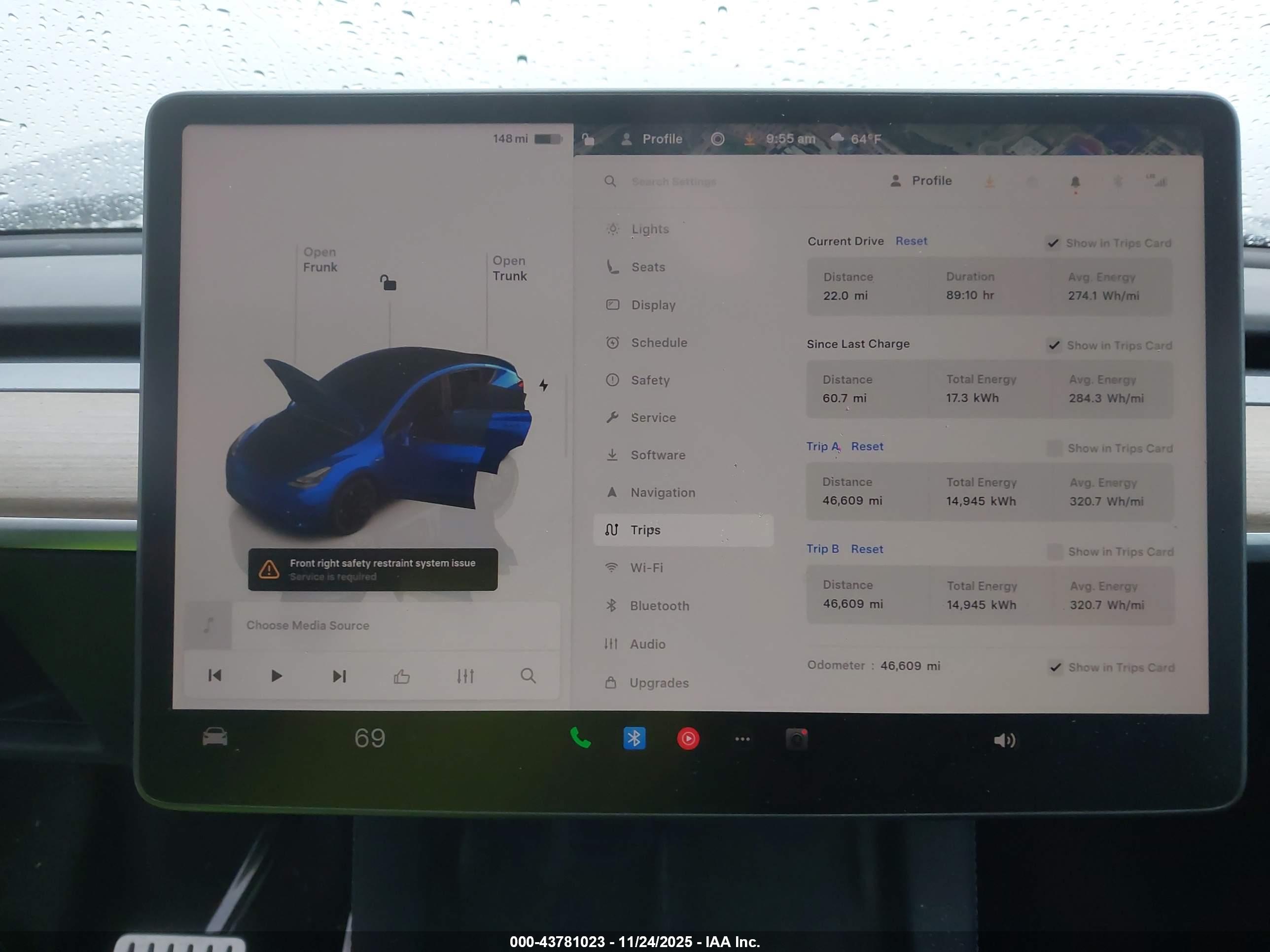 TESLA MODEL image 7