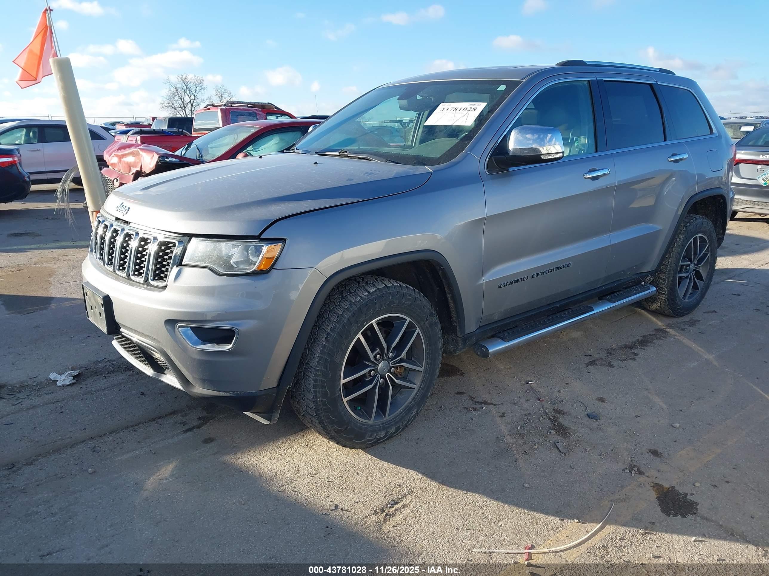 JEEP GRAND image 2