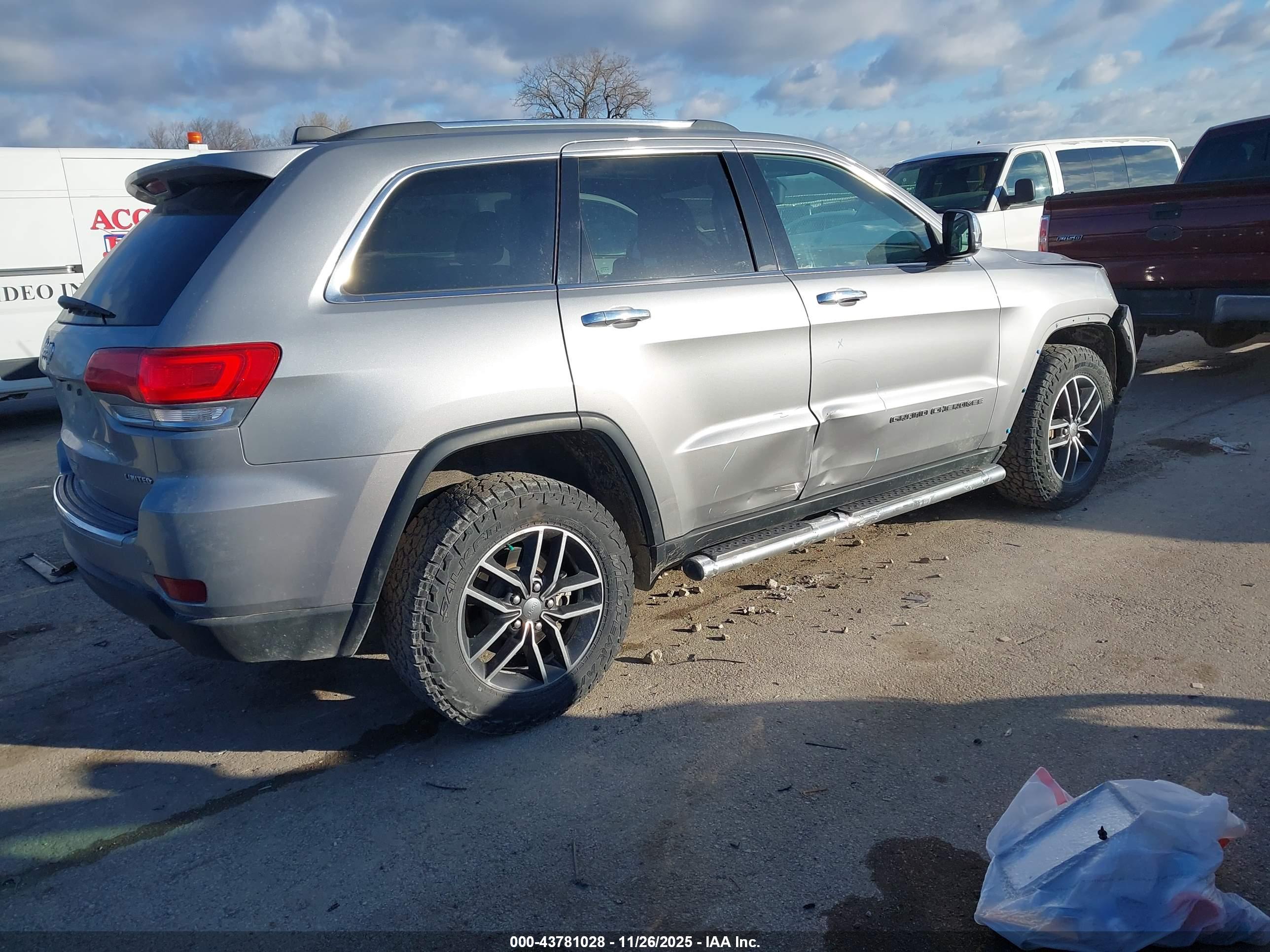 JEEP GRAND image 4
