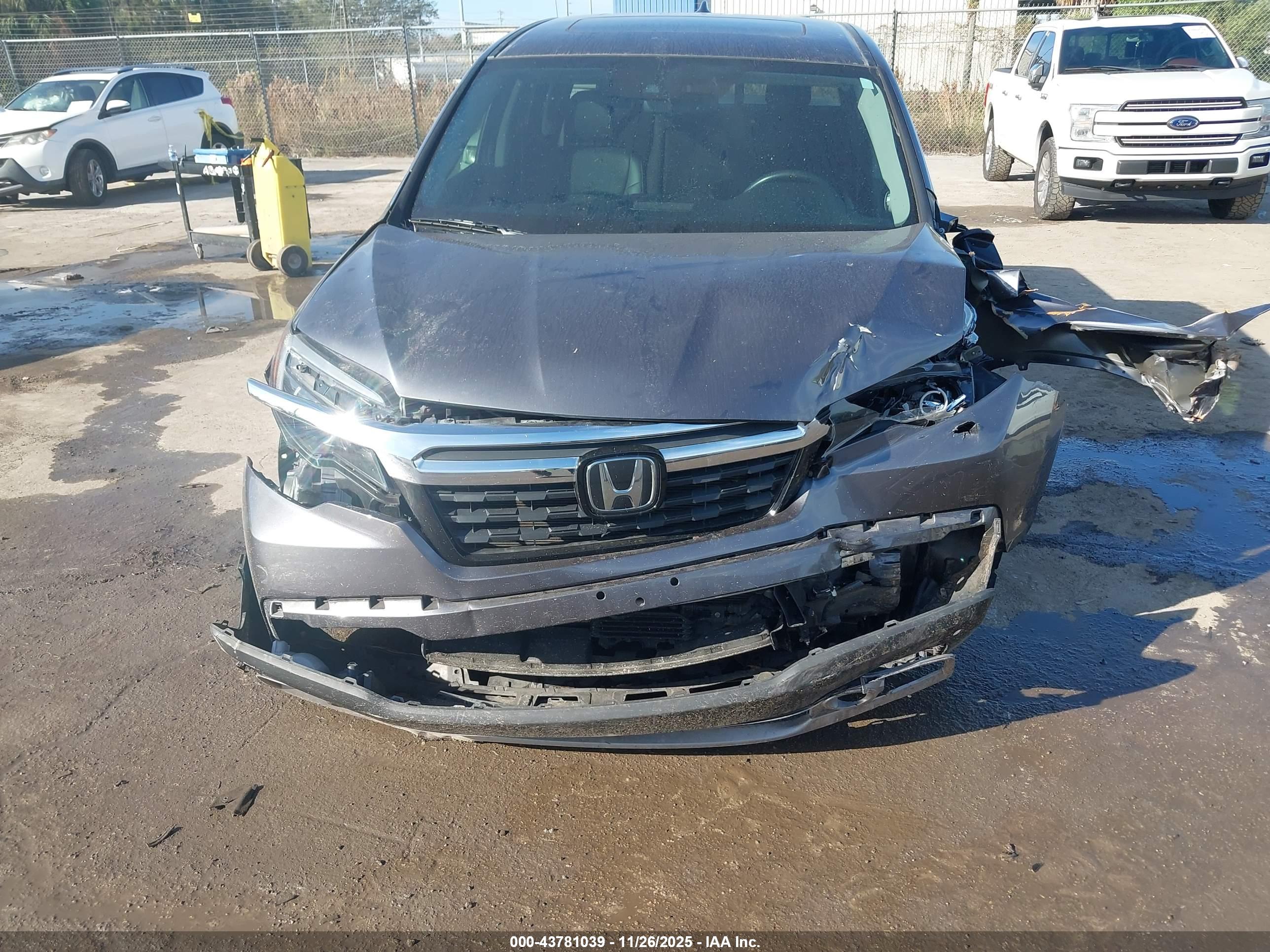 HONDA RIDGELINE image 6