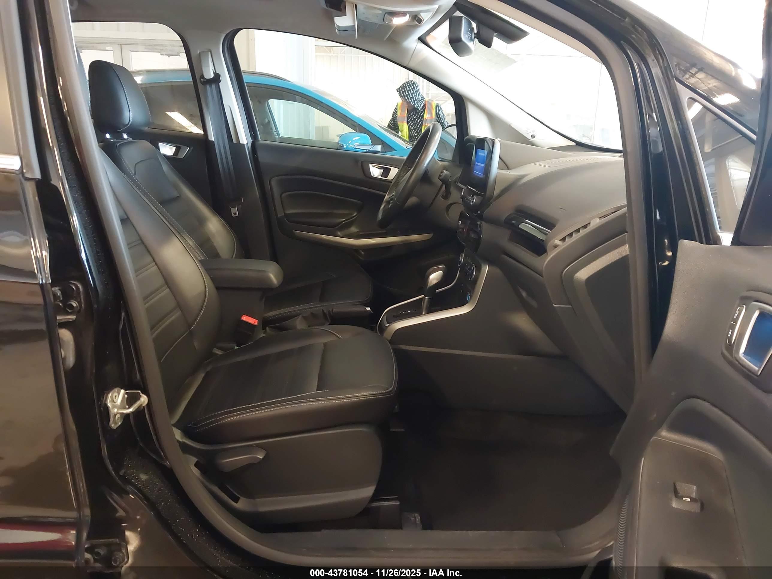 FORD ECOSPORT image 5