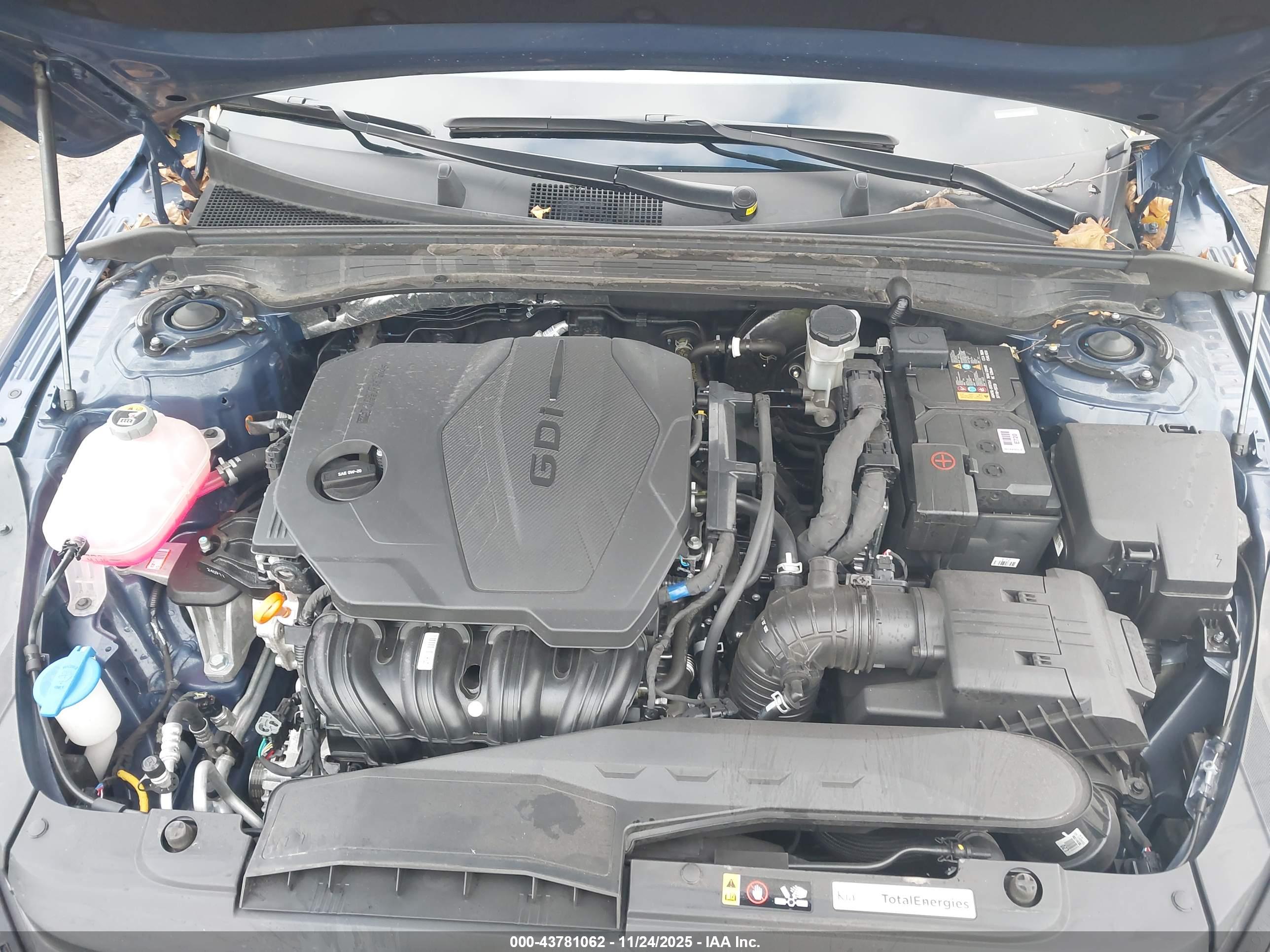 KIA K5 image 10
