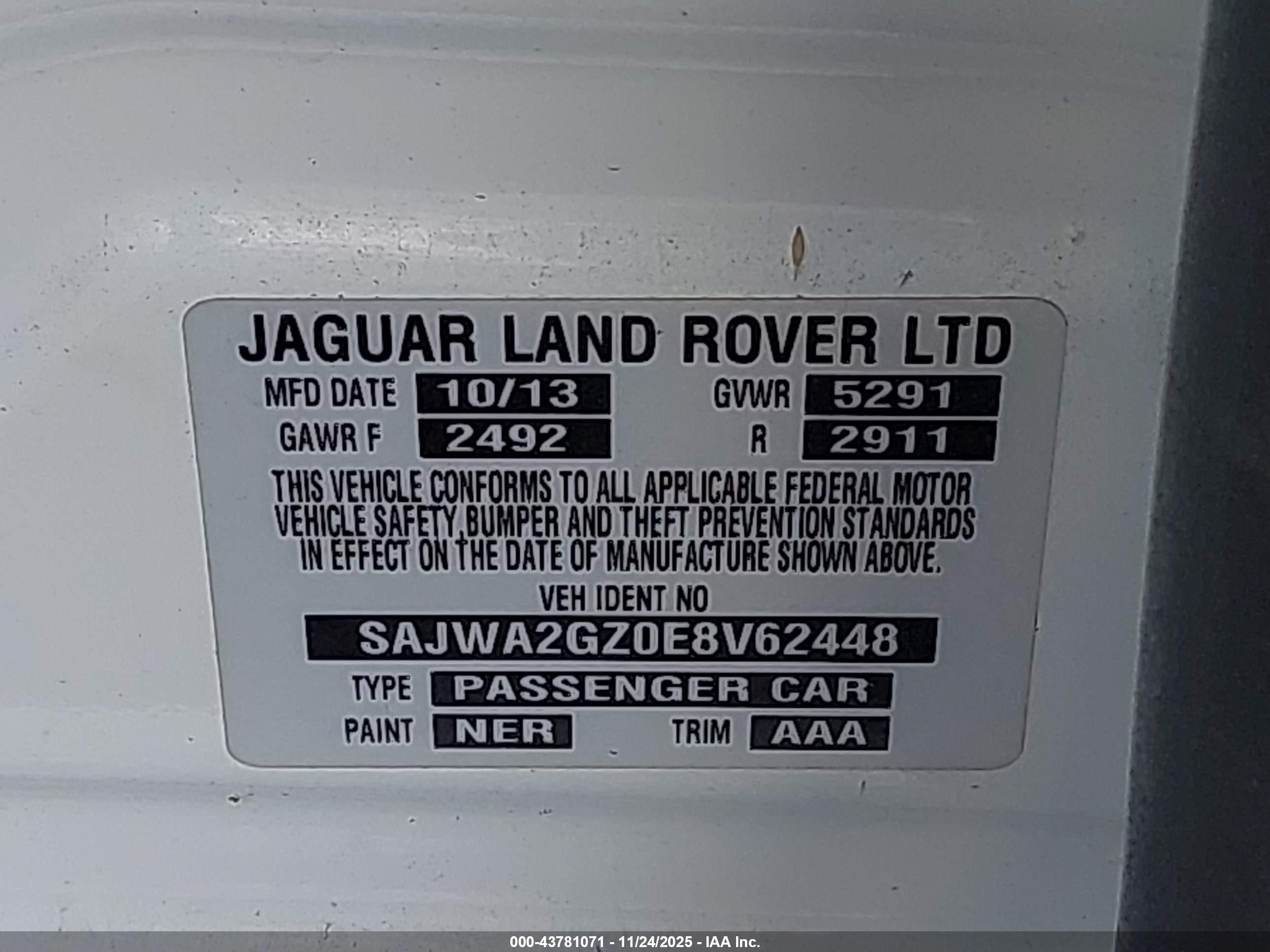 JAGUAR XJ image 9