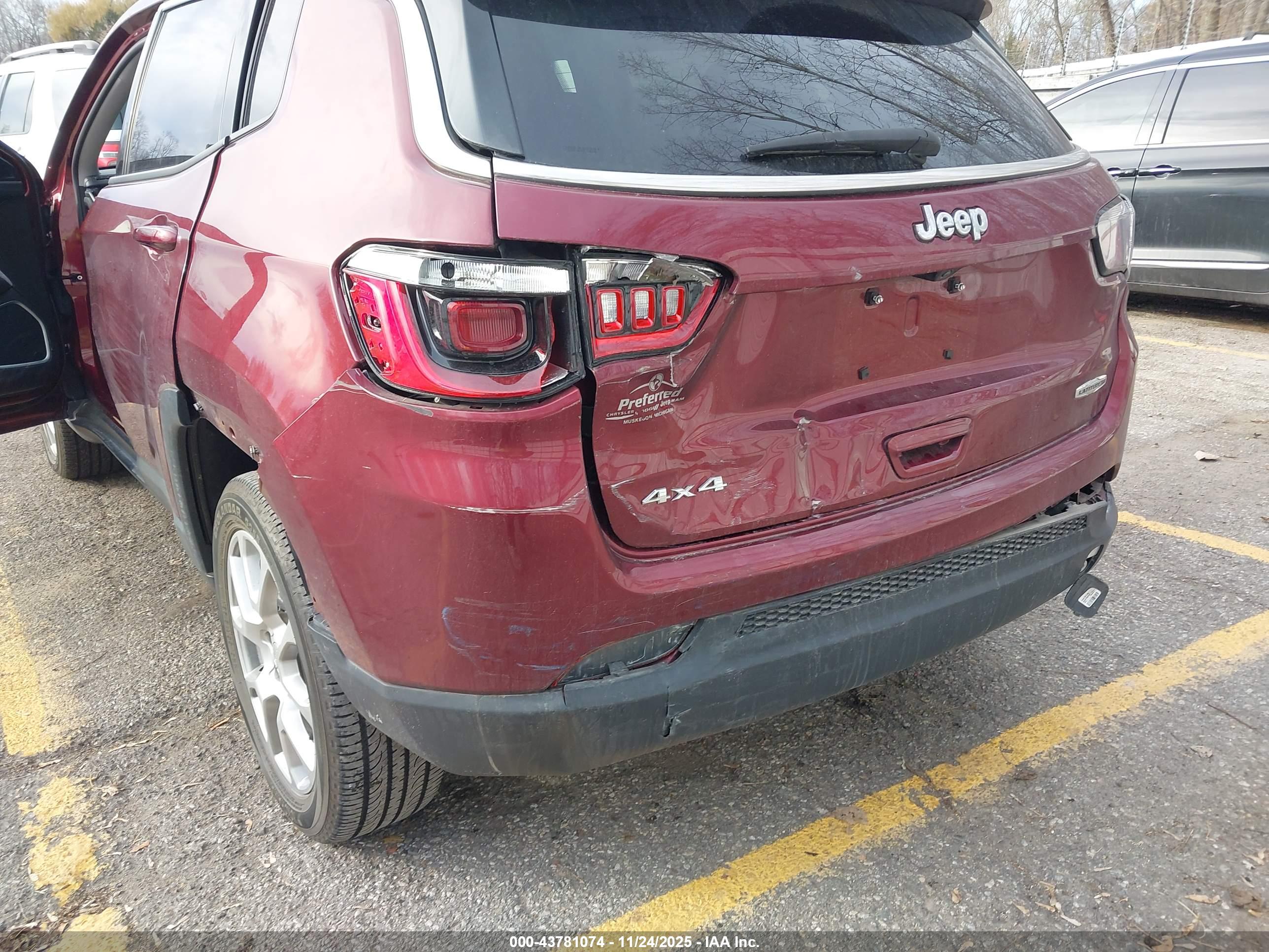 JEEP COMPASS image 6