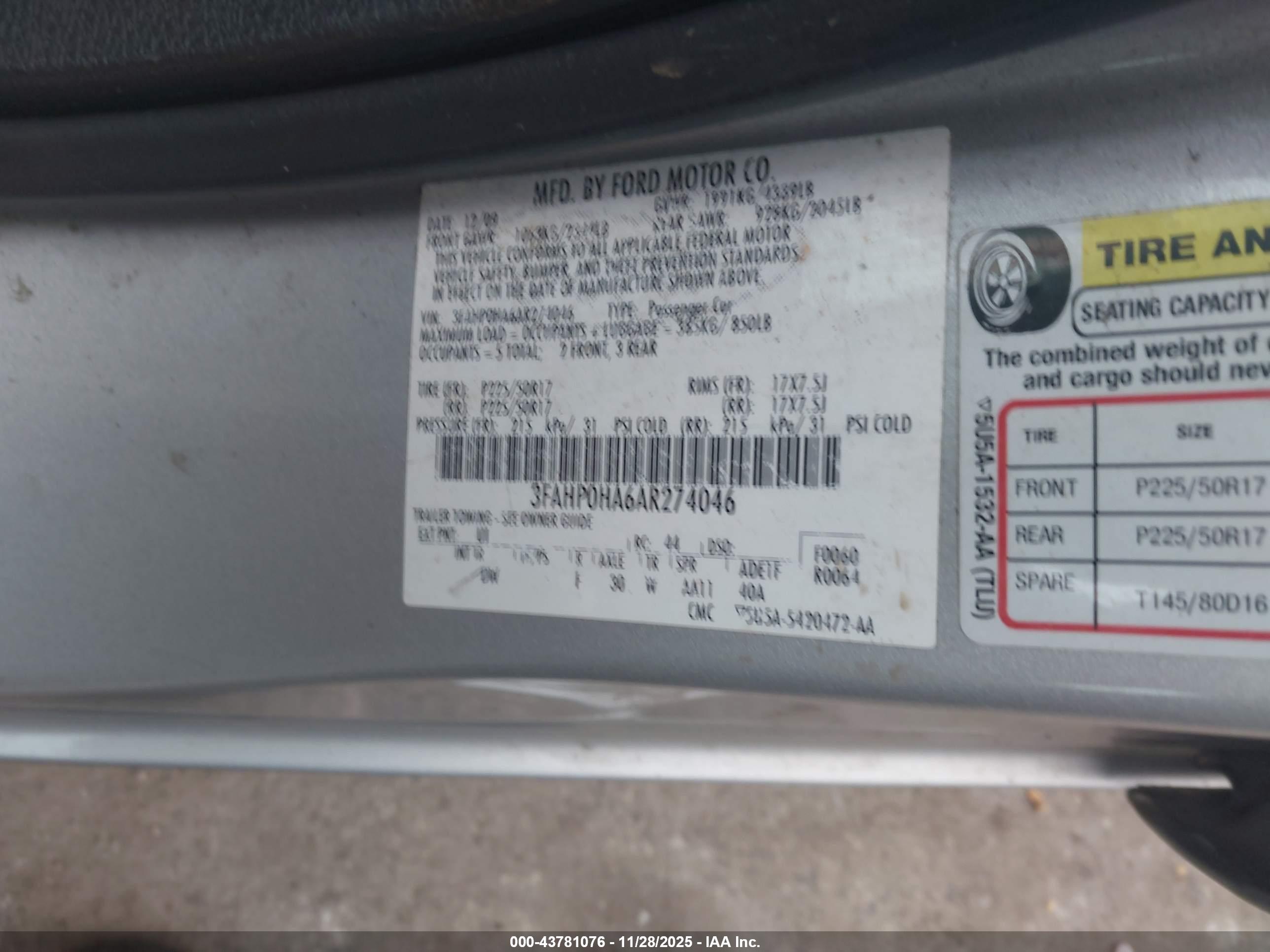 FORD FUSION image 9