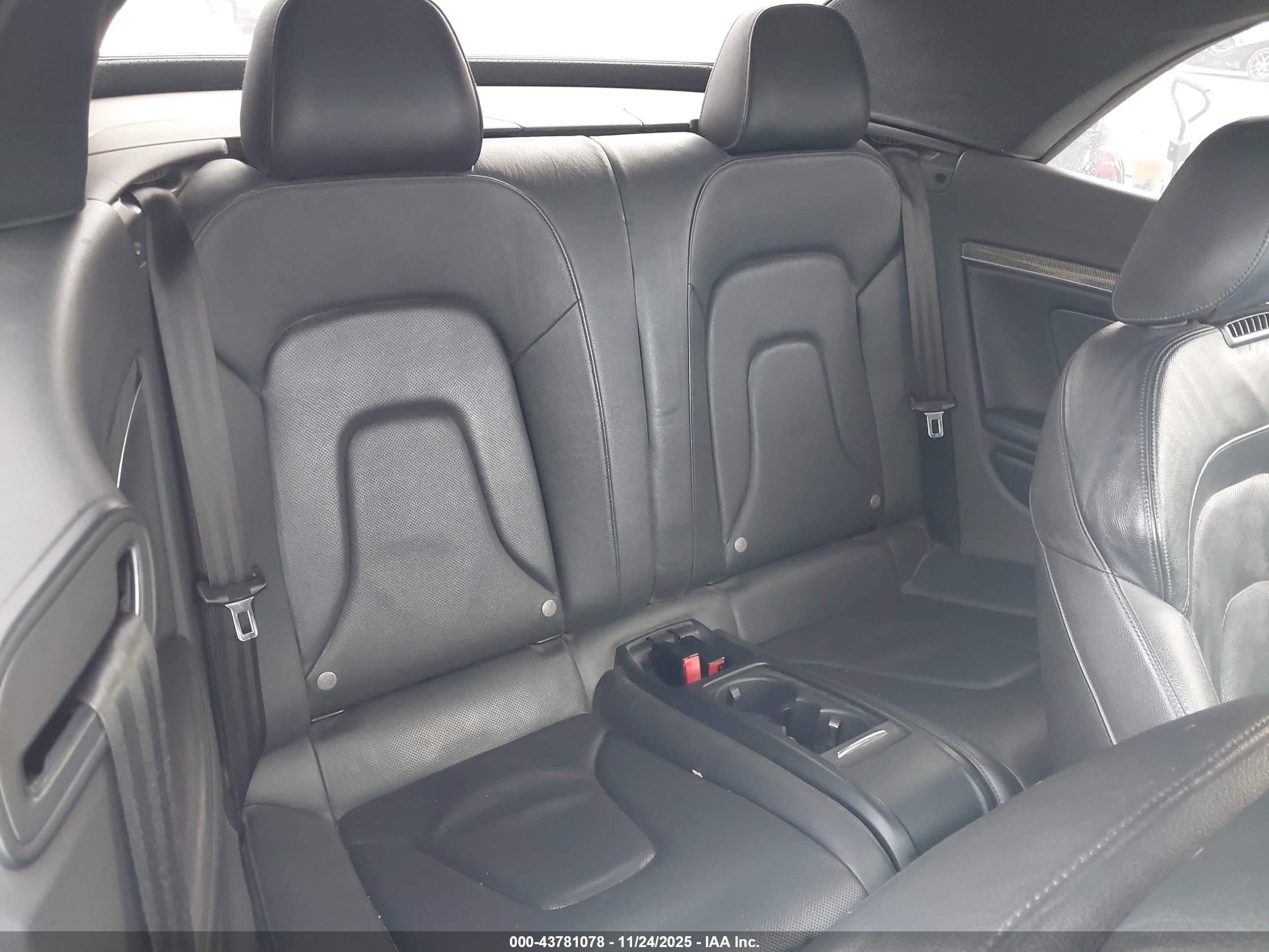 AUDI S5 image 8
