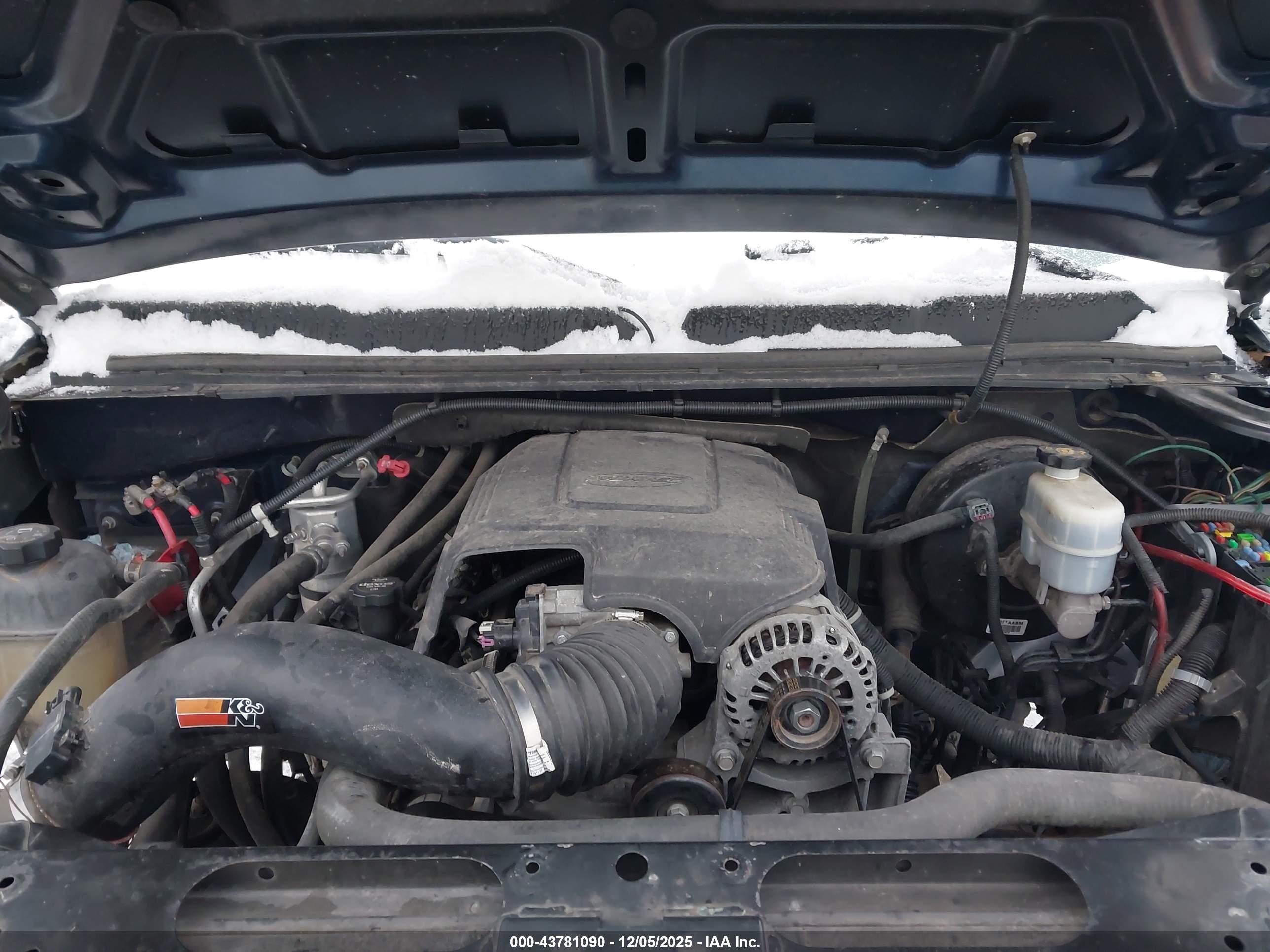 CHEVROLET SILVERADO image 10