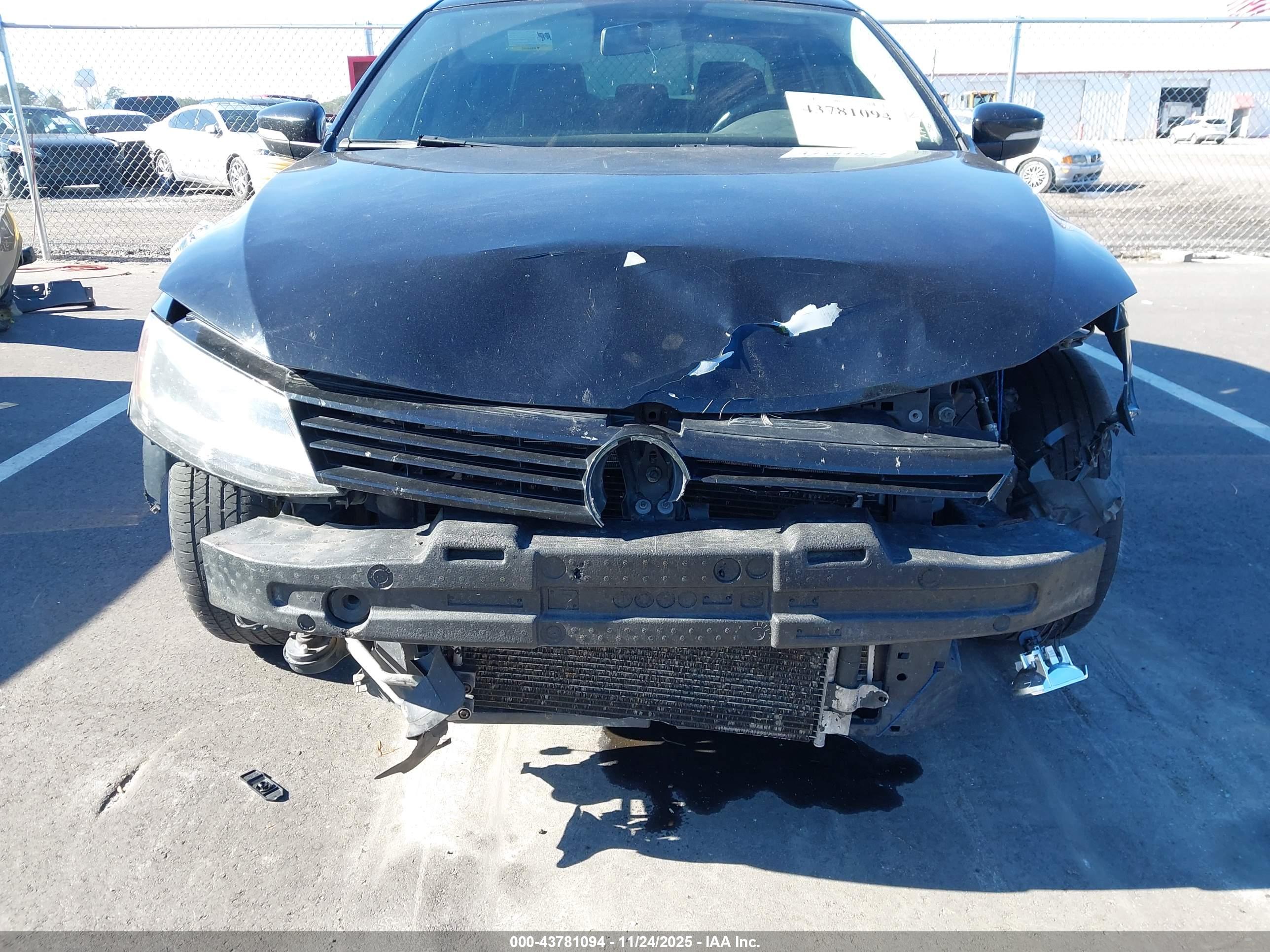 VOLKSWAGEN JETTA image 6