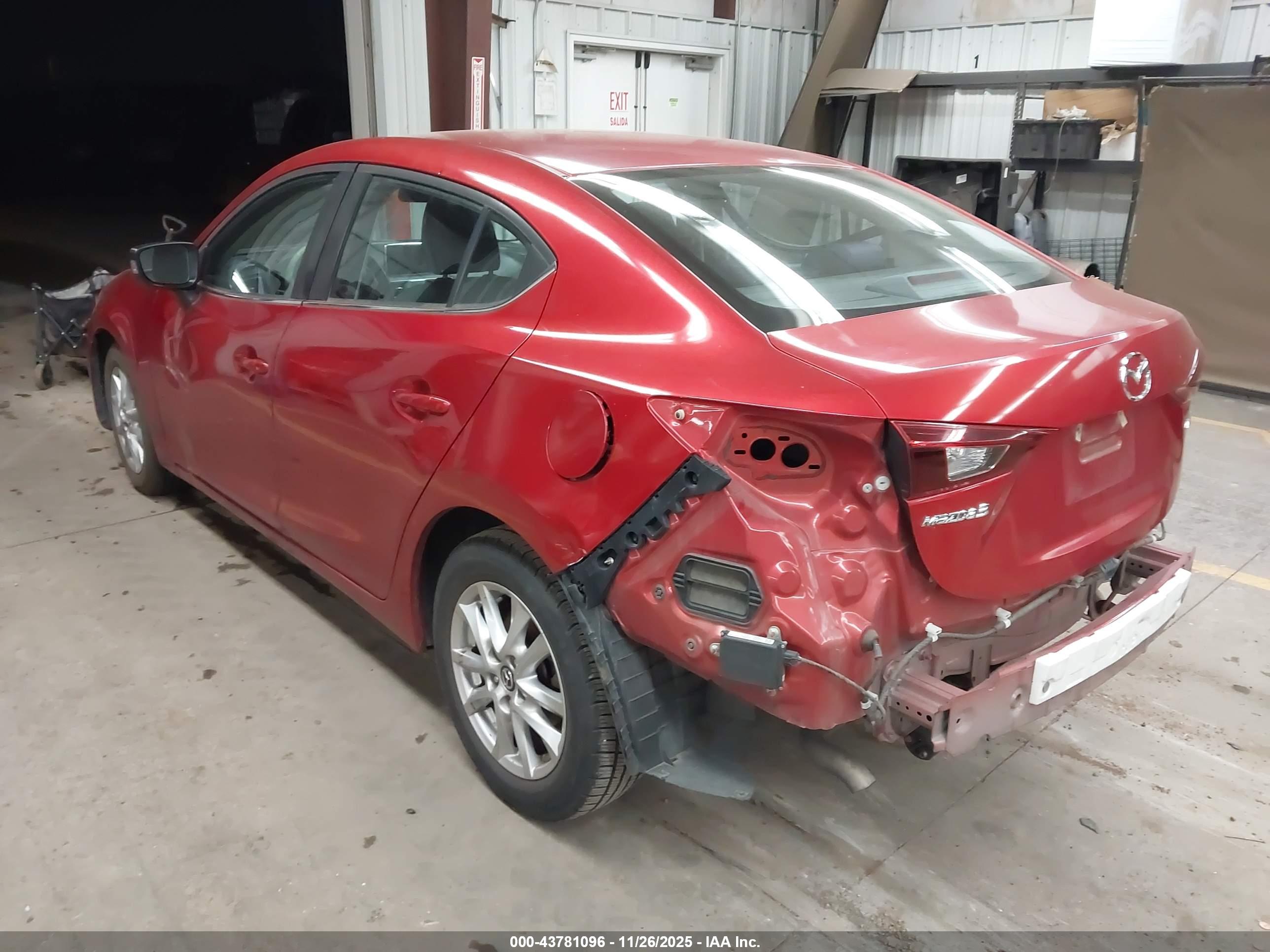 MAZDA MAZDA3 image 3