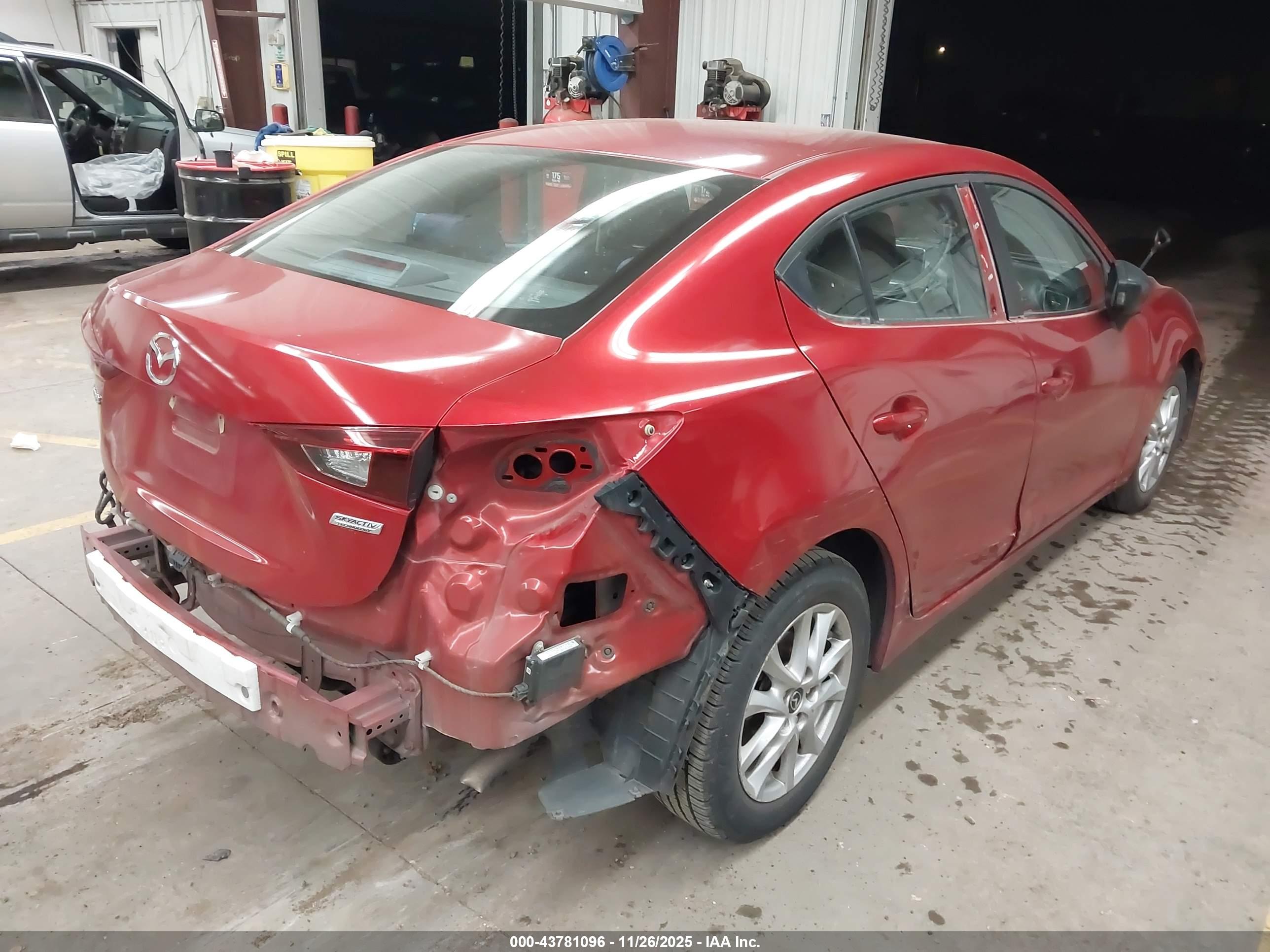MAZDA MAZDA3 image 4