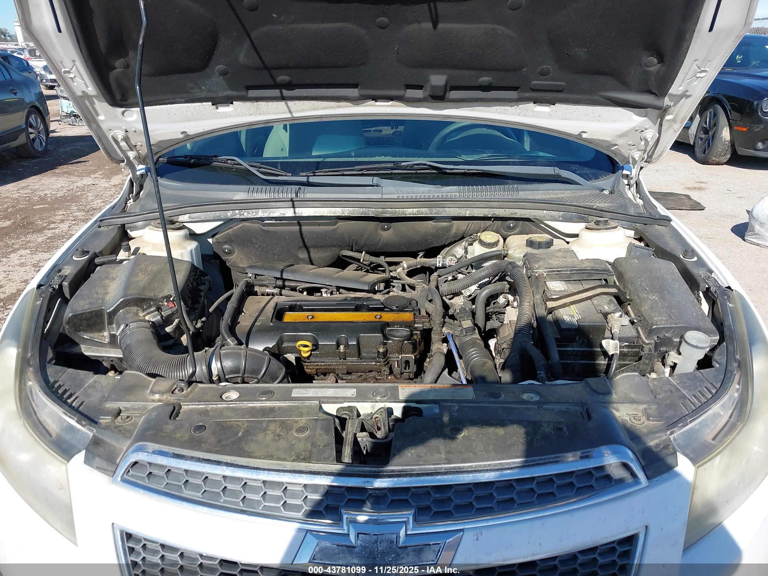 CHEVROLET CRUZE image 10