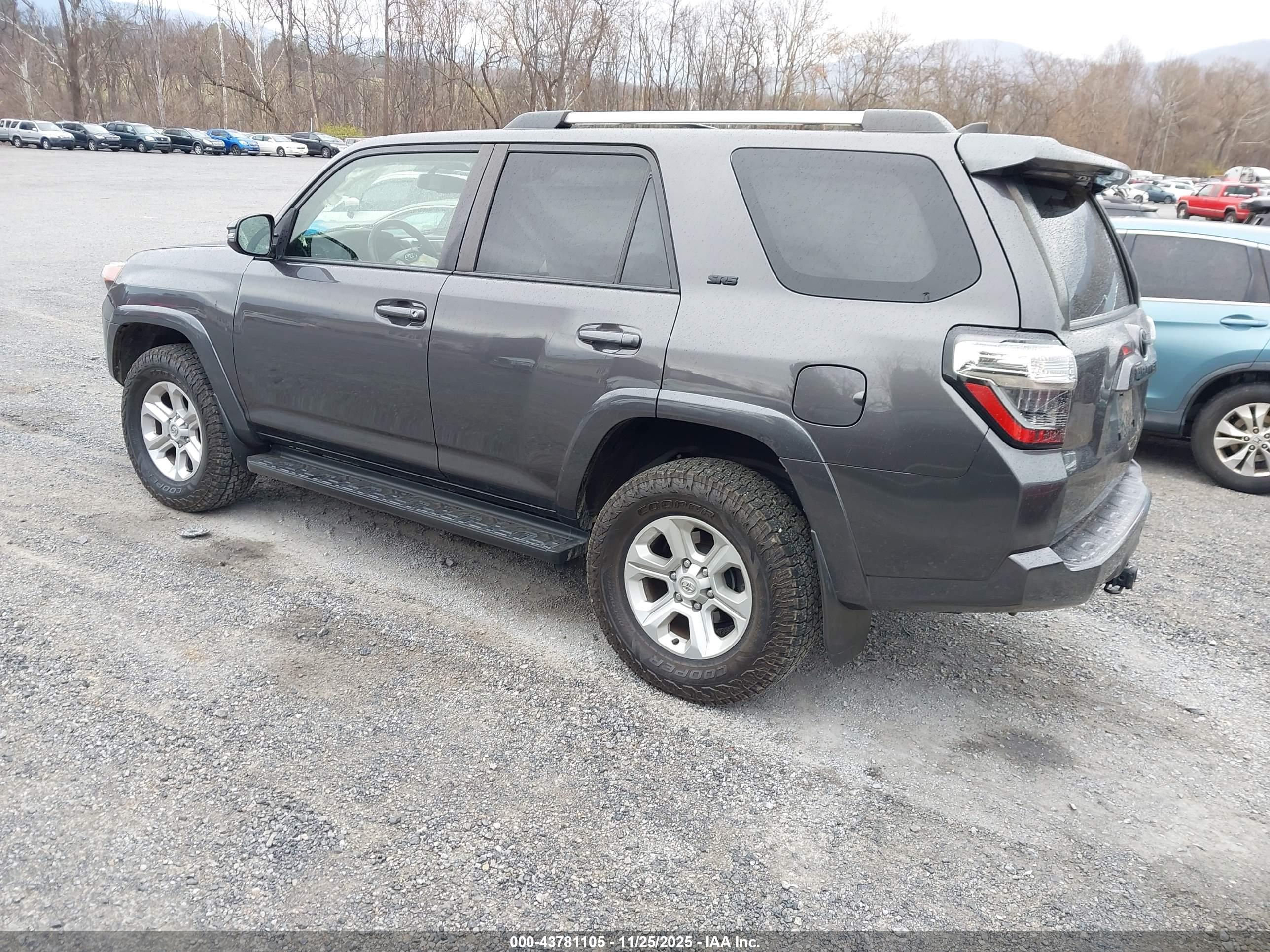 TOYOTA 4RUNNER image 3
