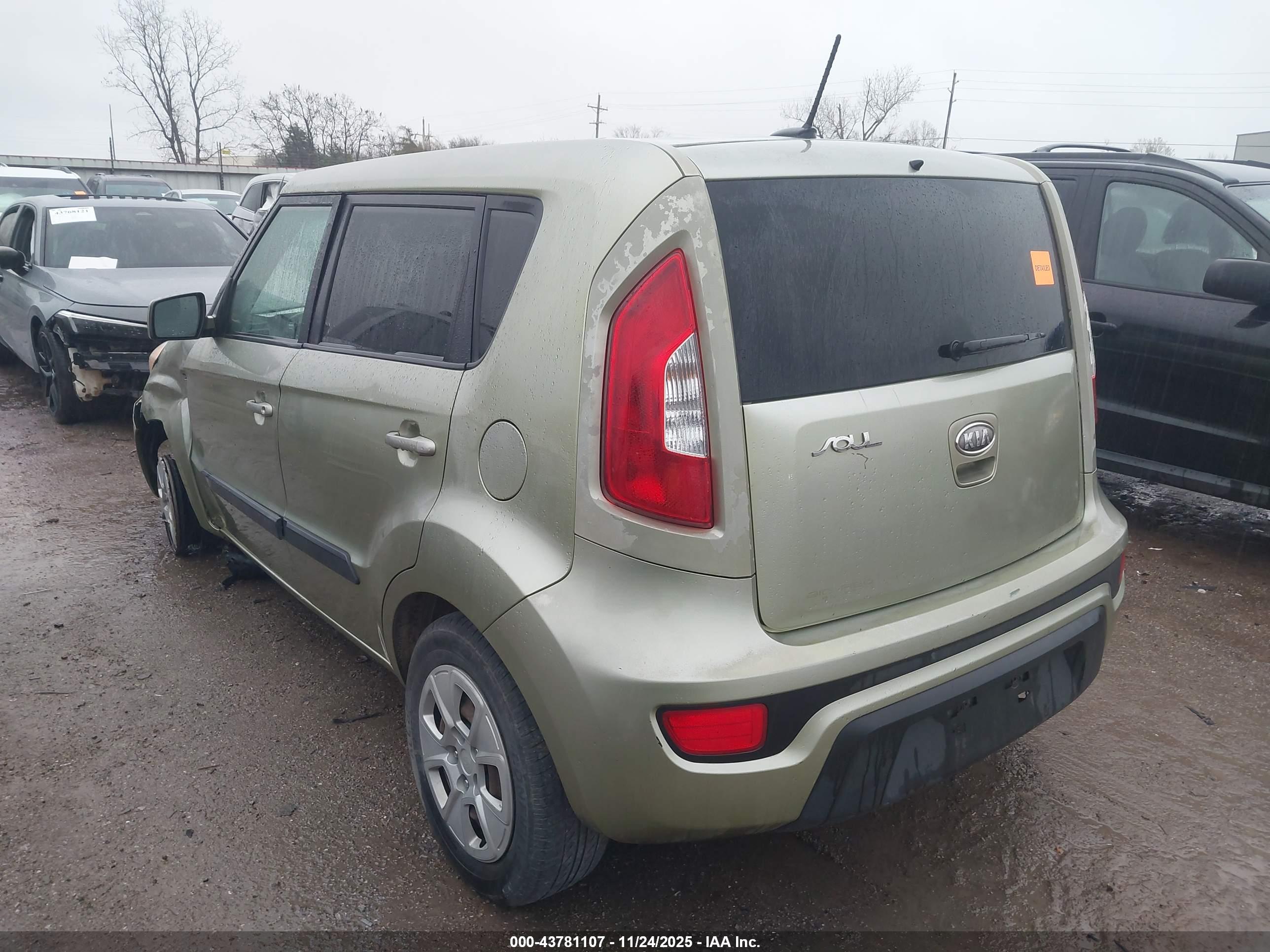 KIA SOUL image 3