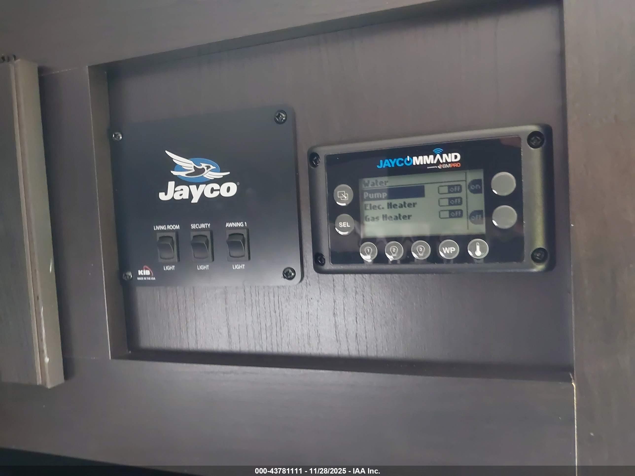 JAYCO WHITE image 7